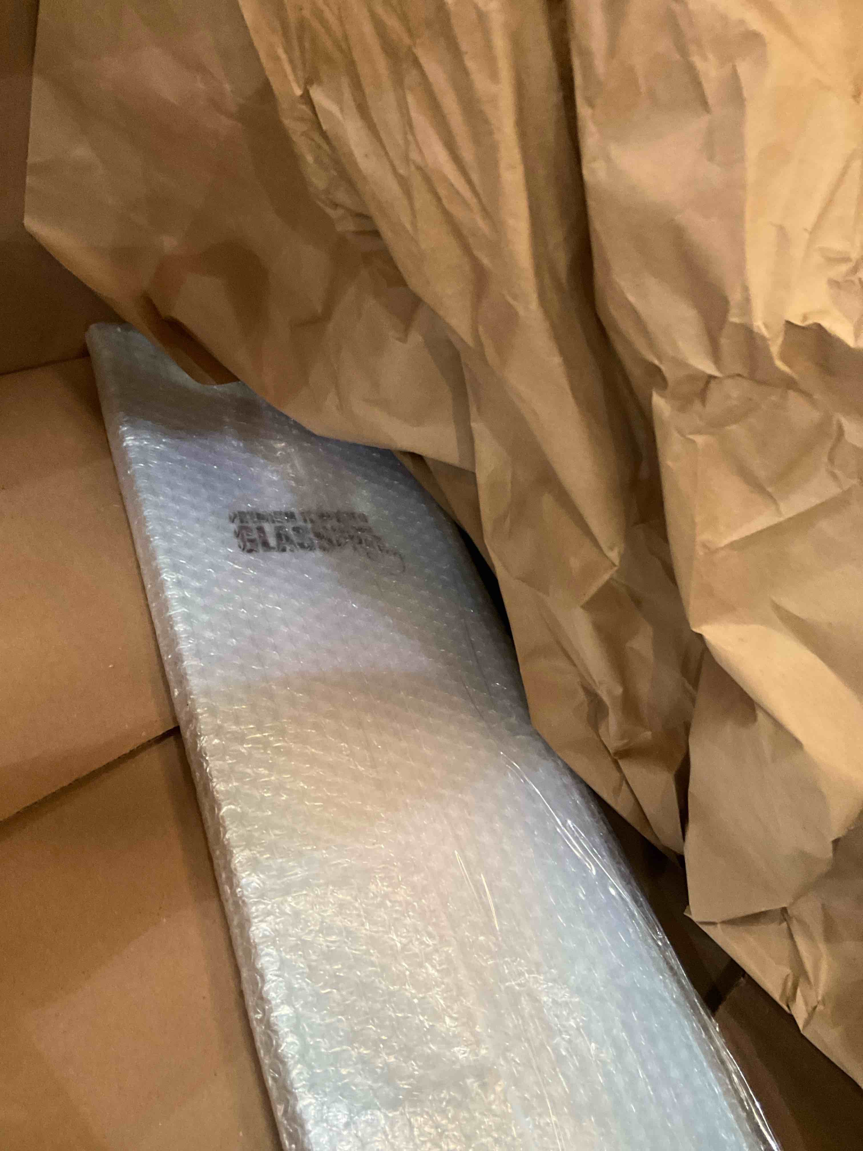 https://s3.amazonaws.com/lotting-images-prod/BargainHunt/EXS01431389_1719849186603.jpeg