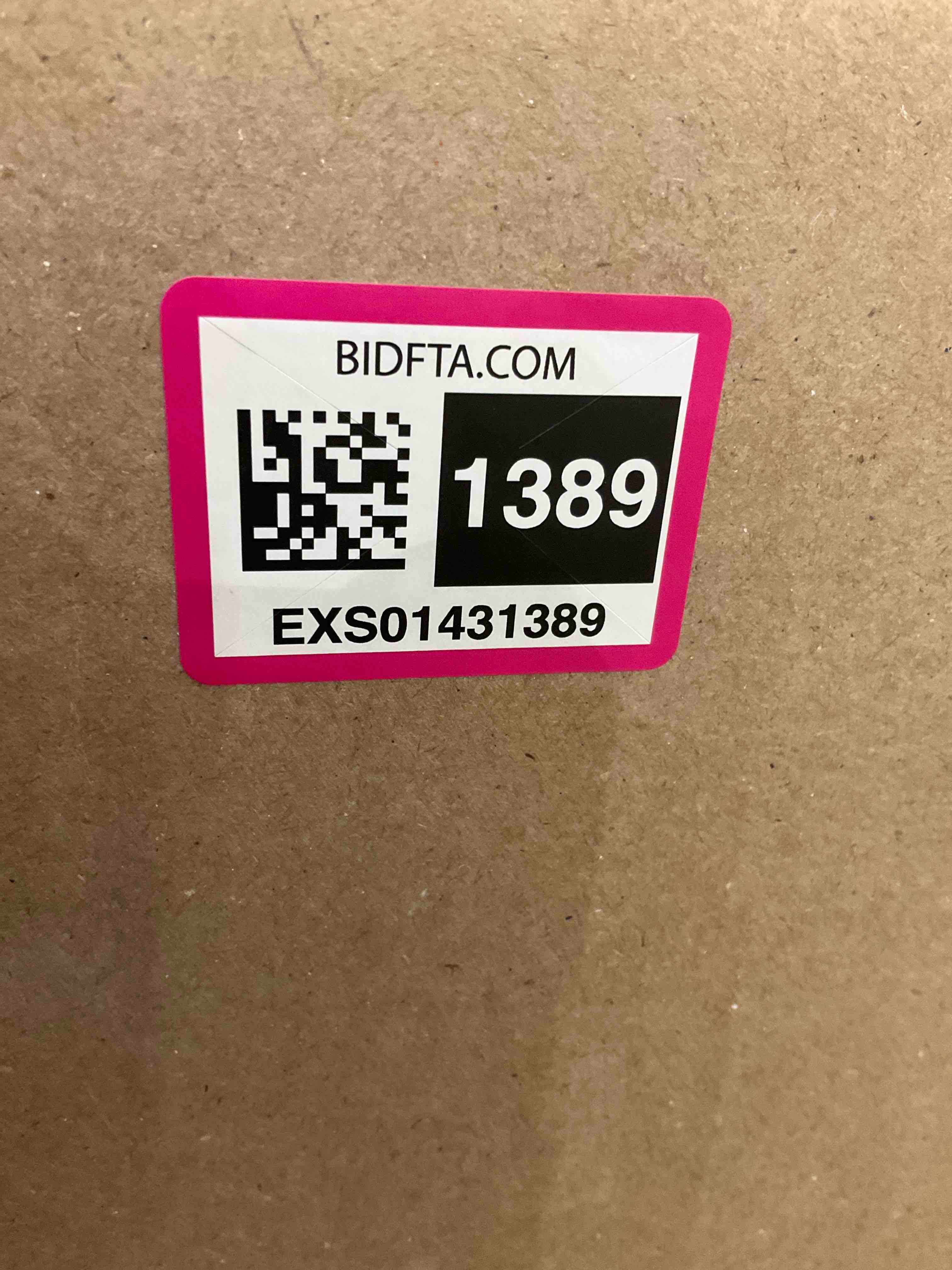 https://s3.amazonaws.com/lotting-images-prod/BargainHunt/EXS01431389_1719849230110.jpeg