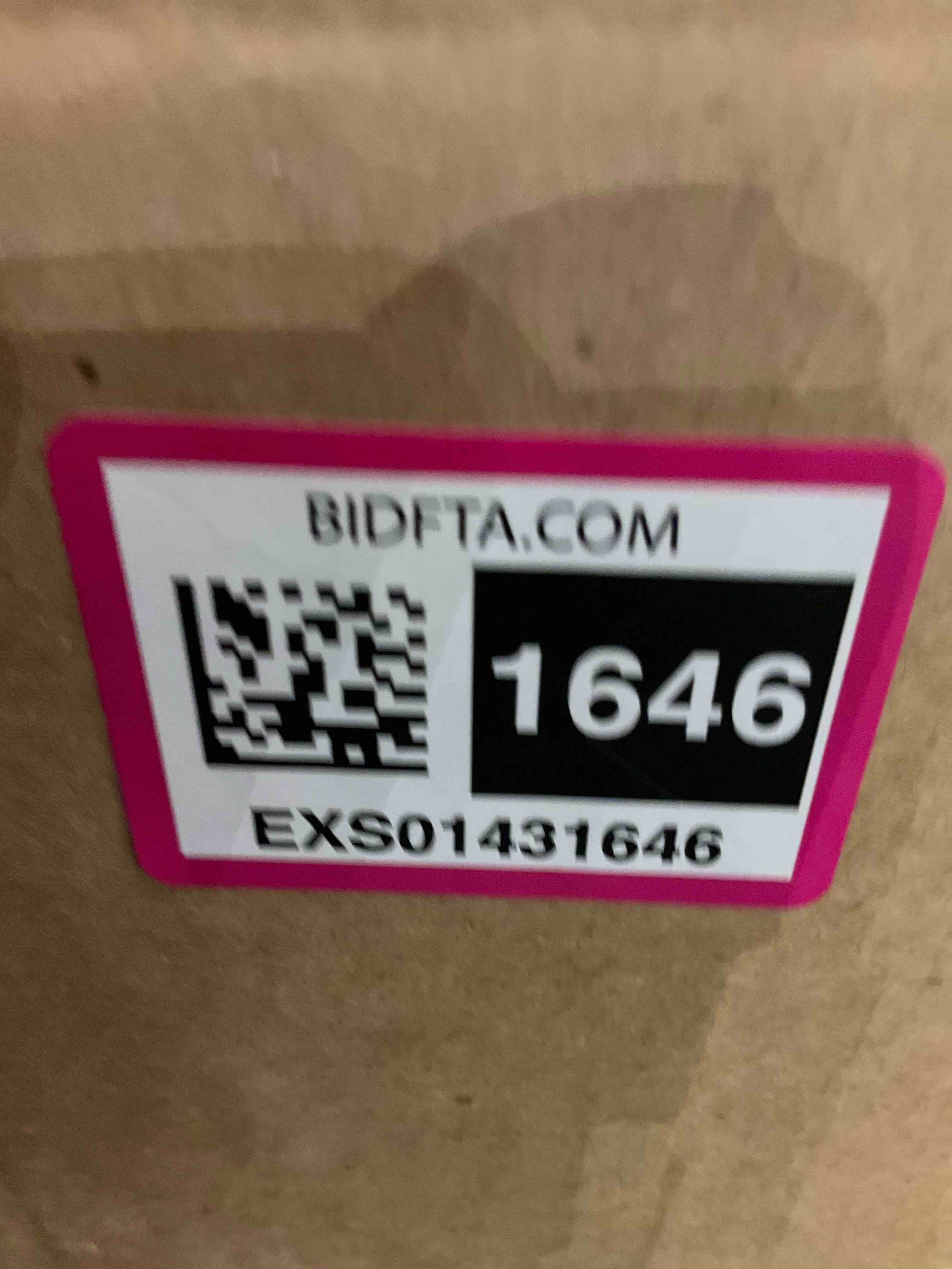 https://s3.amazonaws.com/lotting-images-prod/BargainHunt/EXS01431646_1720026341747.jpeg