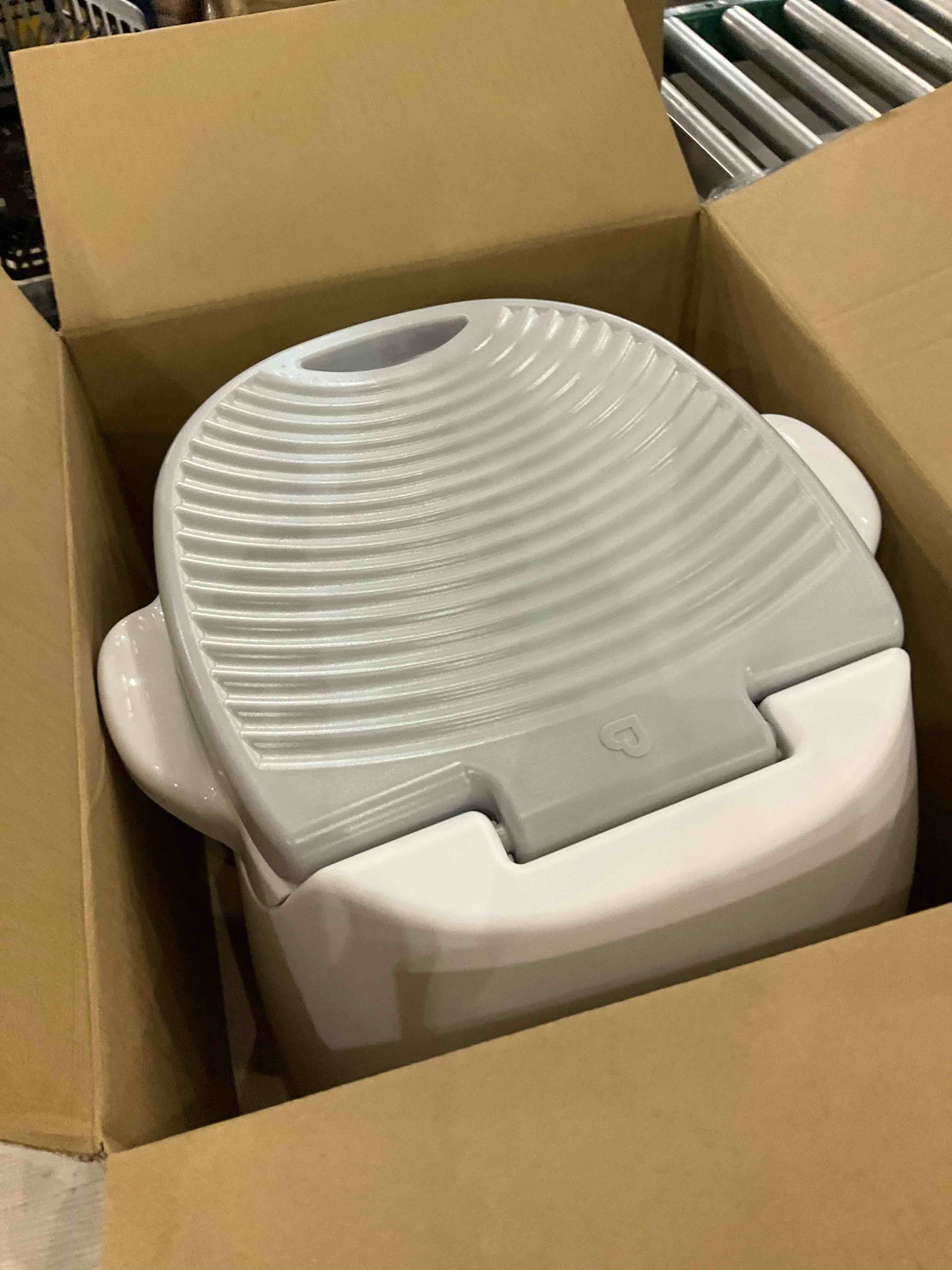 https://s3.amazonaws.com/lotting-images-prod/BargainHunt/EXS01432141_1720007588926.jpeg