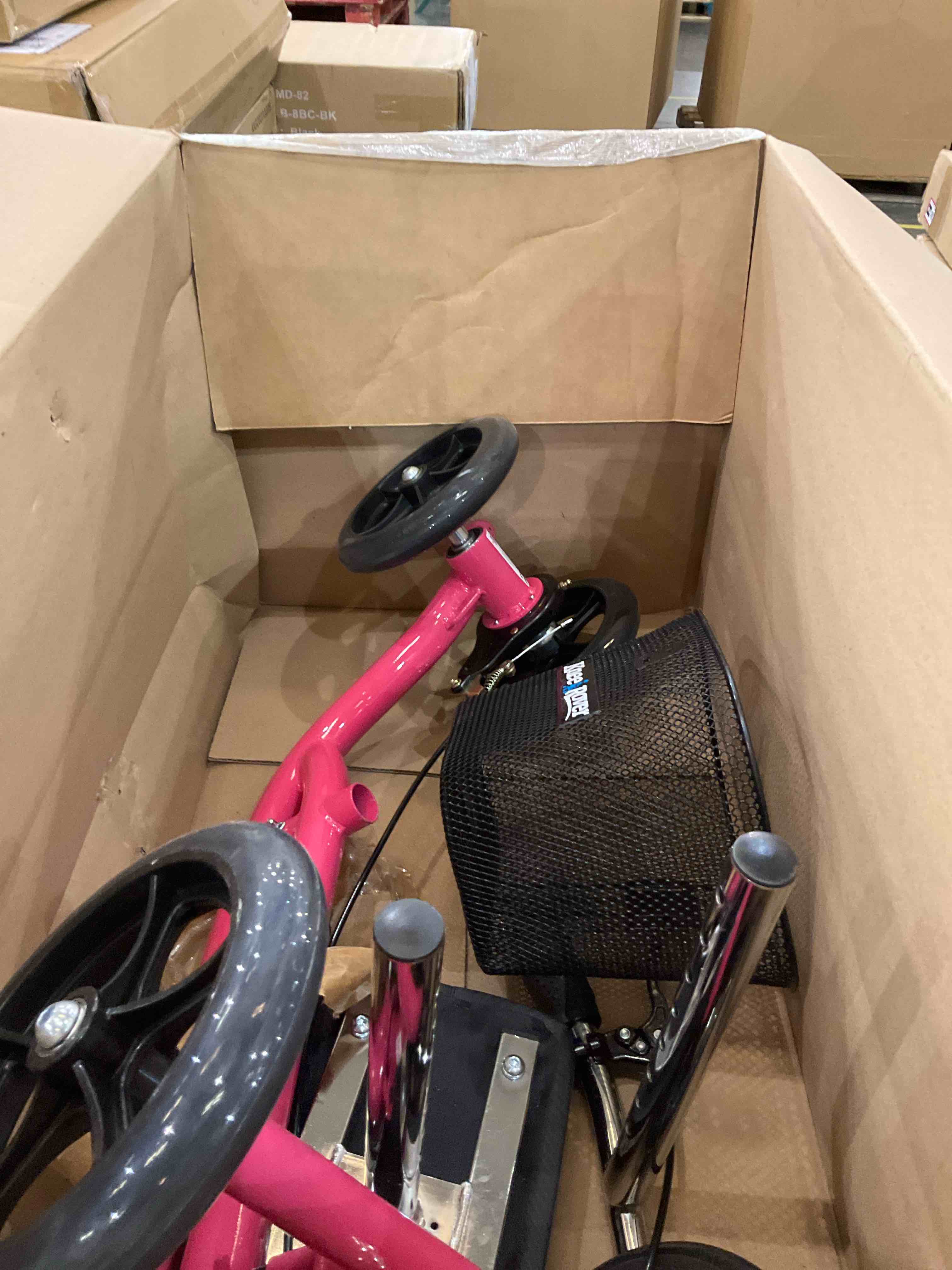 https://s3.amazonaws.com/lotting-images-prod/BargainHunt/EXS01432169_1720014180876.jpeg