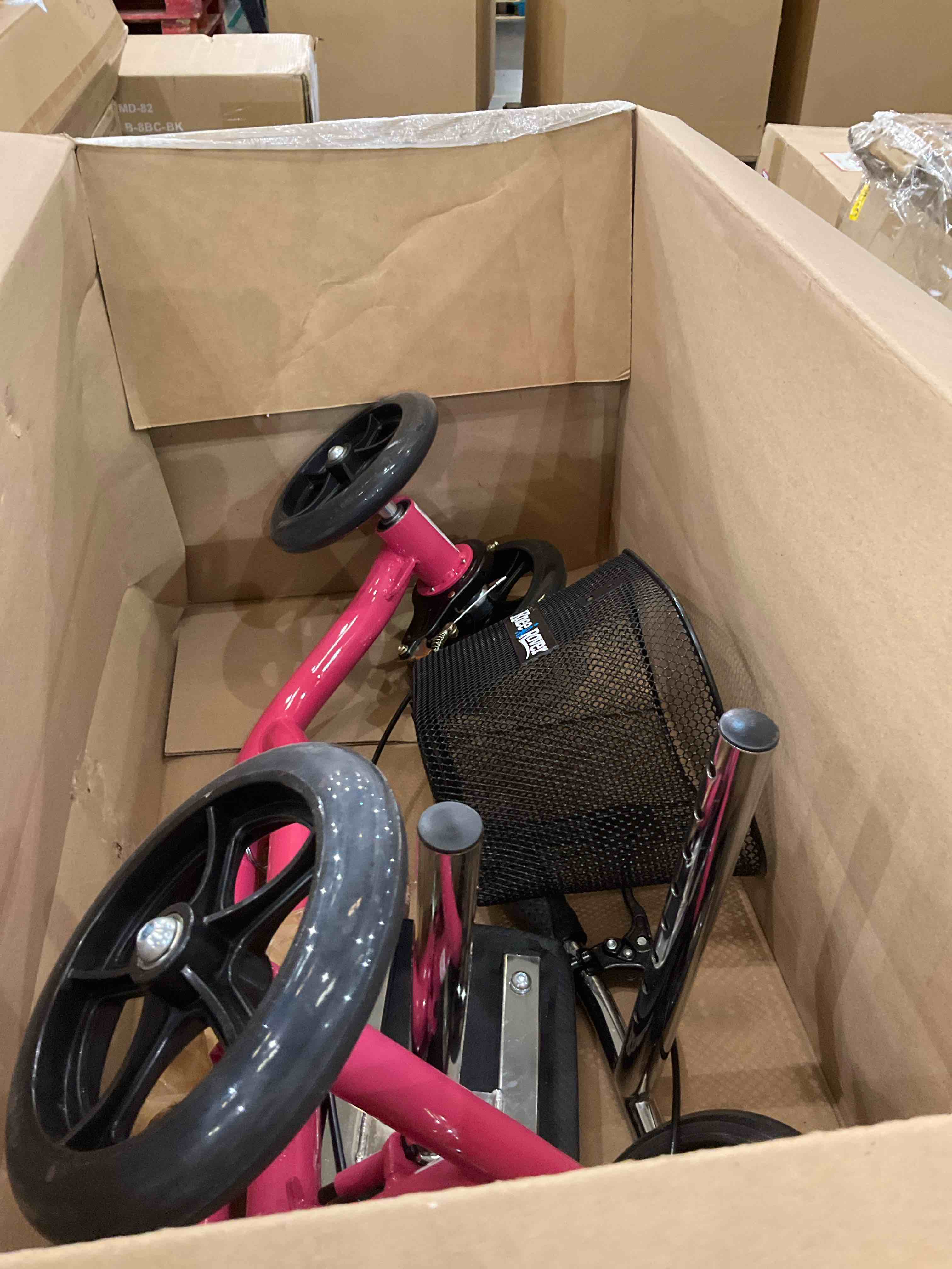https://s3.amazonaws.com/lotting-images-prod/BargainHunt/EXS01432169_1720014182877.jpeg