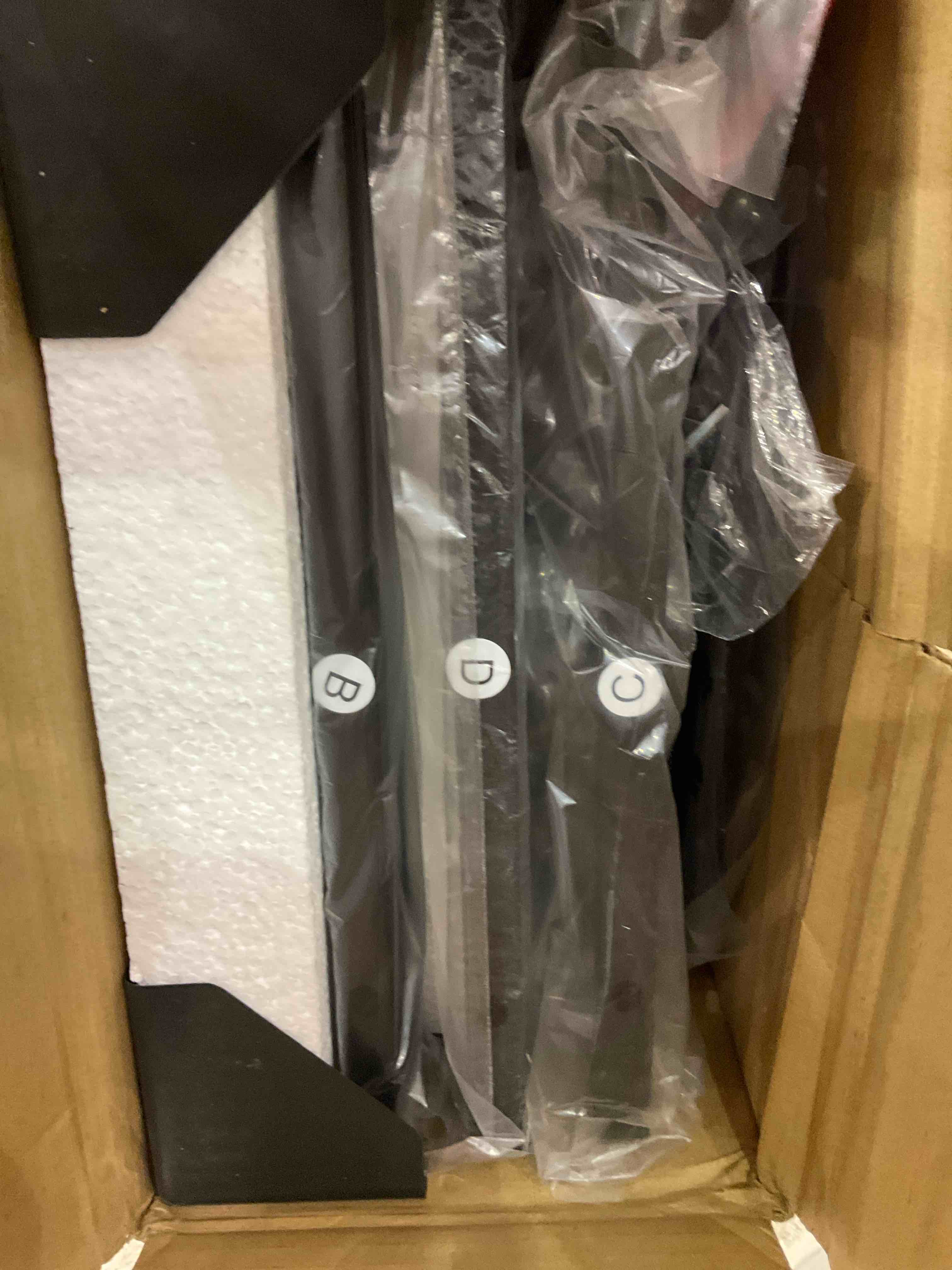 https://s3.amazonaws.com/lotting-images-prod/BargainHunt/EXS01432174_1720015054203.jpeg