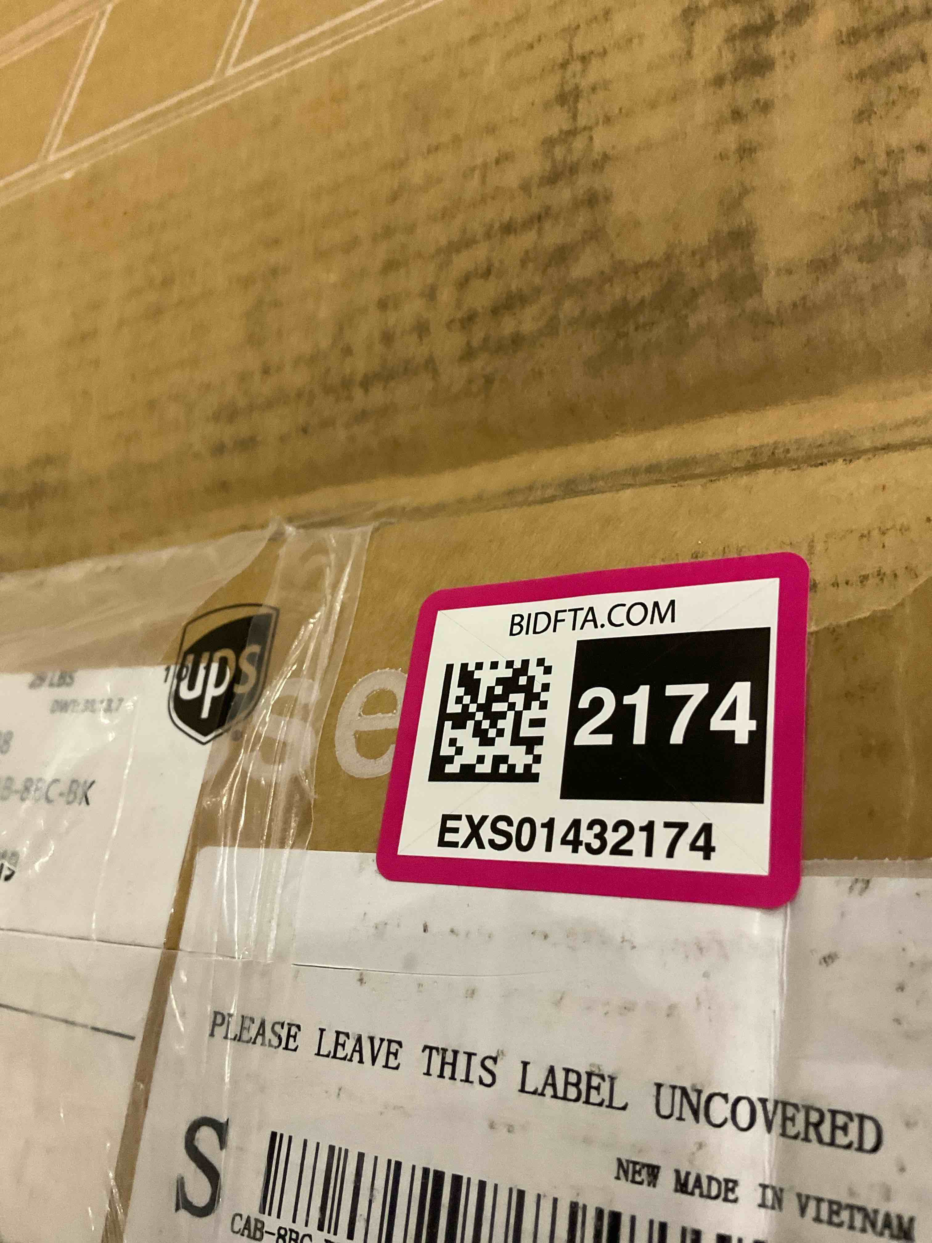 https://s3.amazonaws.com/lotting-images-prod/BargainHunt/EXS01432174_1720015058476.jpeg