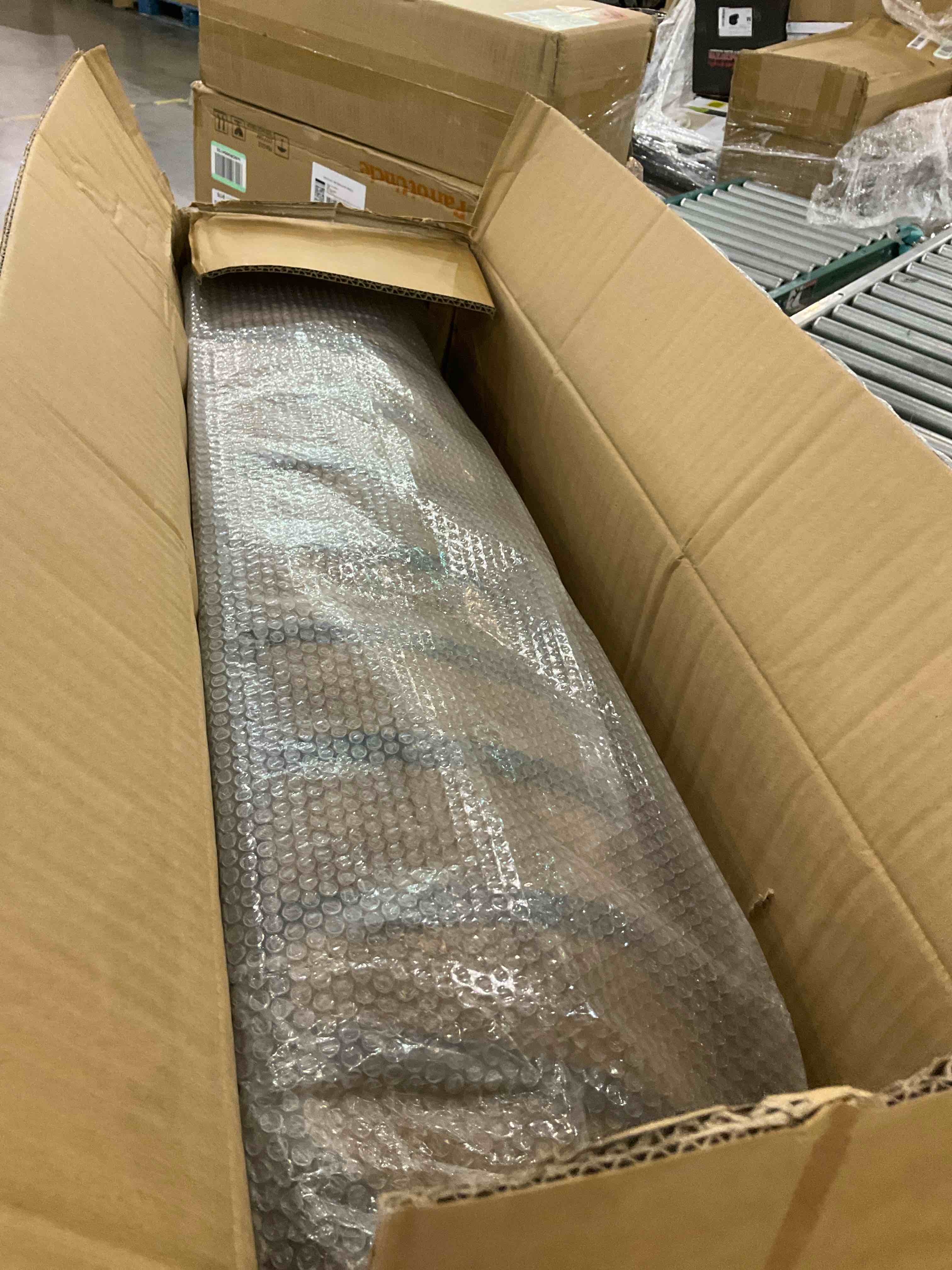 https://s3.amazonaws.com/lotting-images-prod/BargainHunt/EXS01432305_1720442571742.jpeg