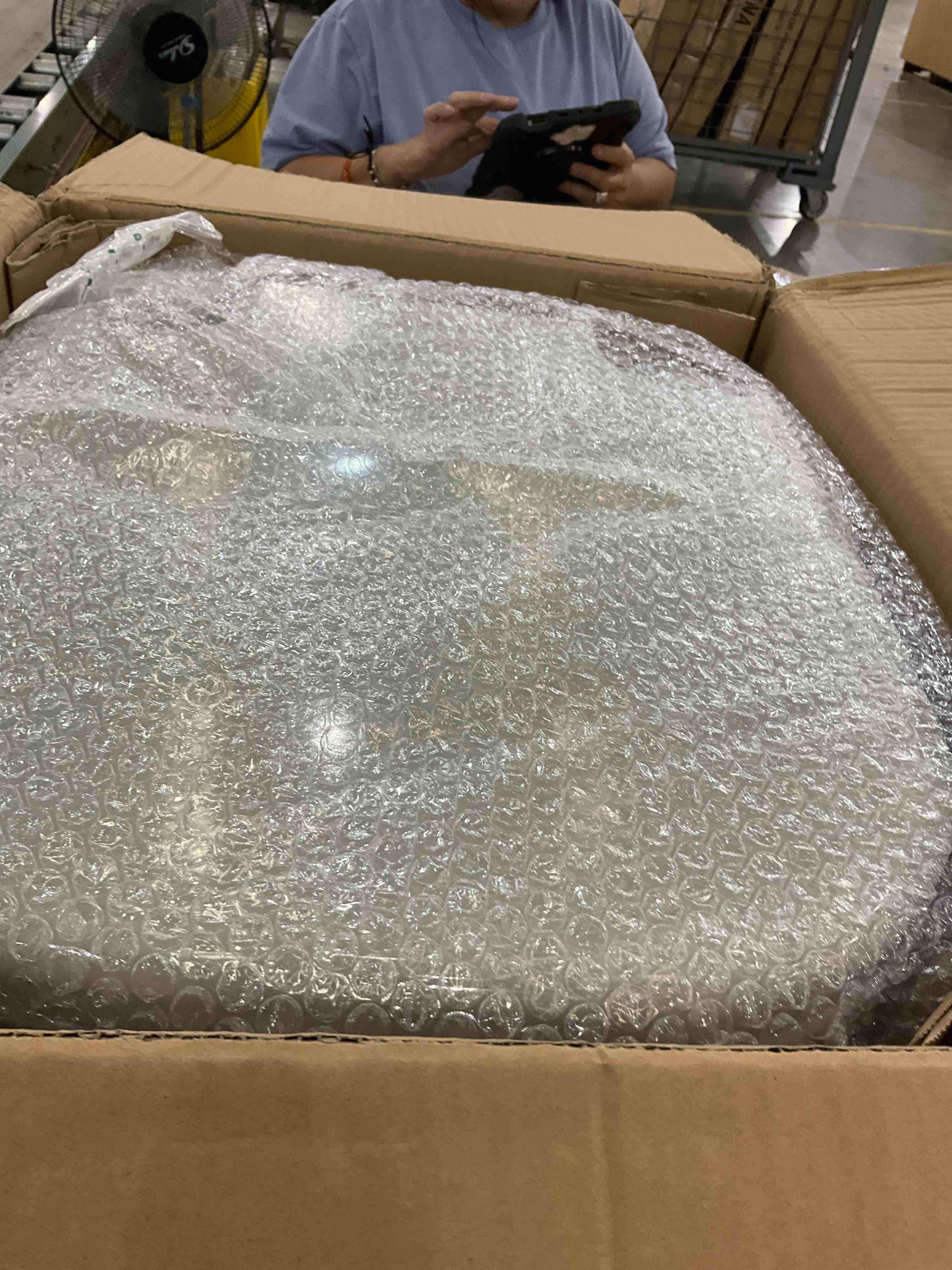 https://s3.amazonaws.com/lotting-images-prod/BargainHunt/EXS01432330_1720447504980.jpeg