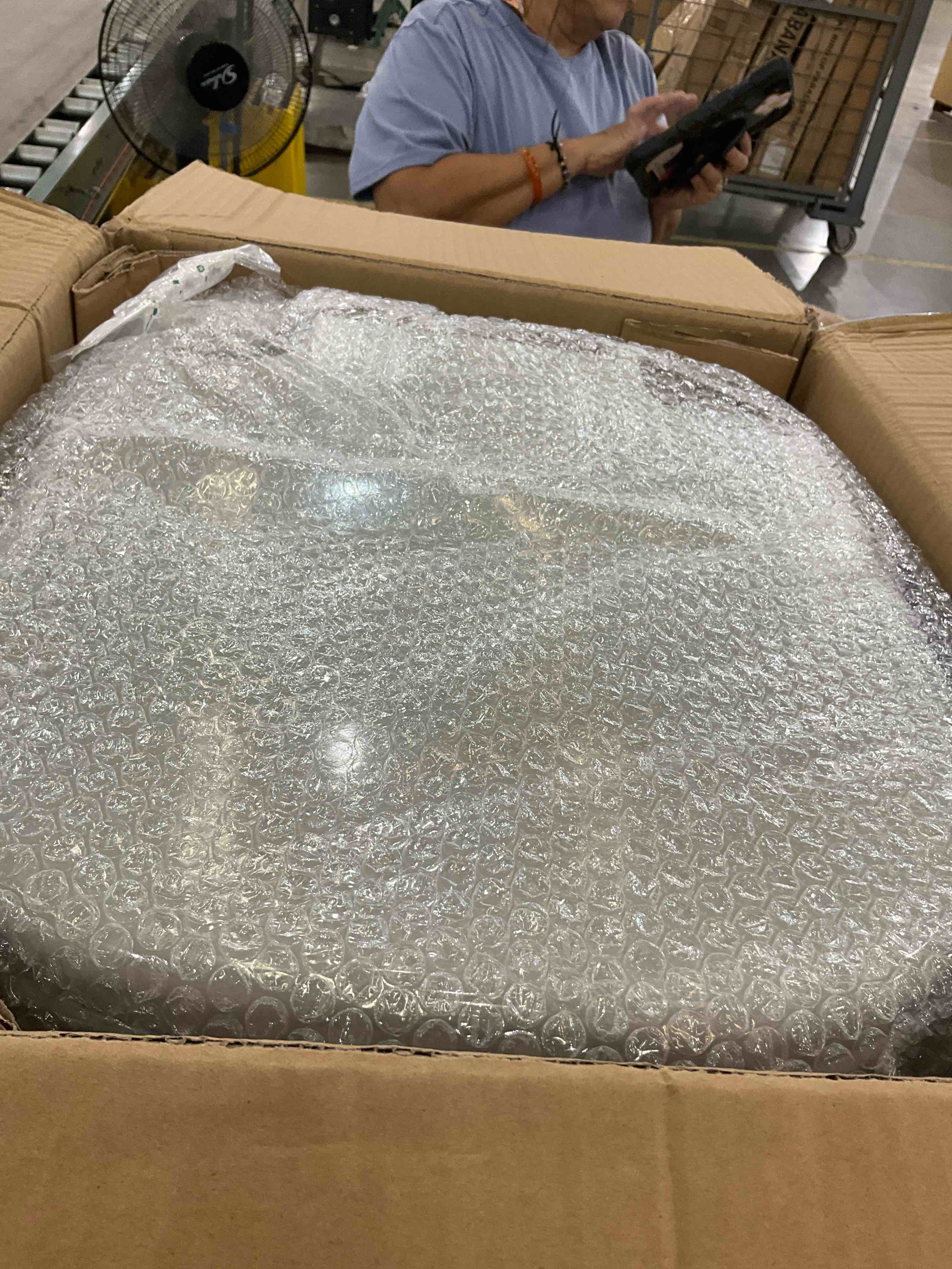 https://s3.amazonaws.com/lotting-images-prod/BargainHunt/EXS01432330_1720447506981.jpeg