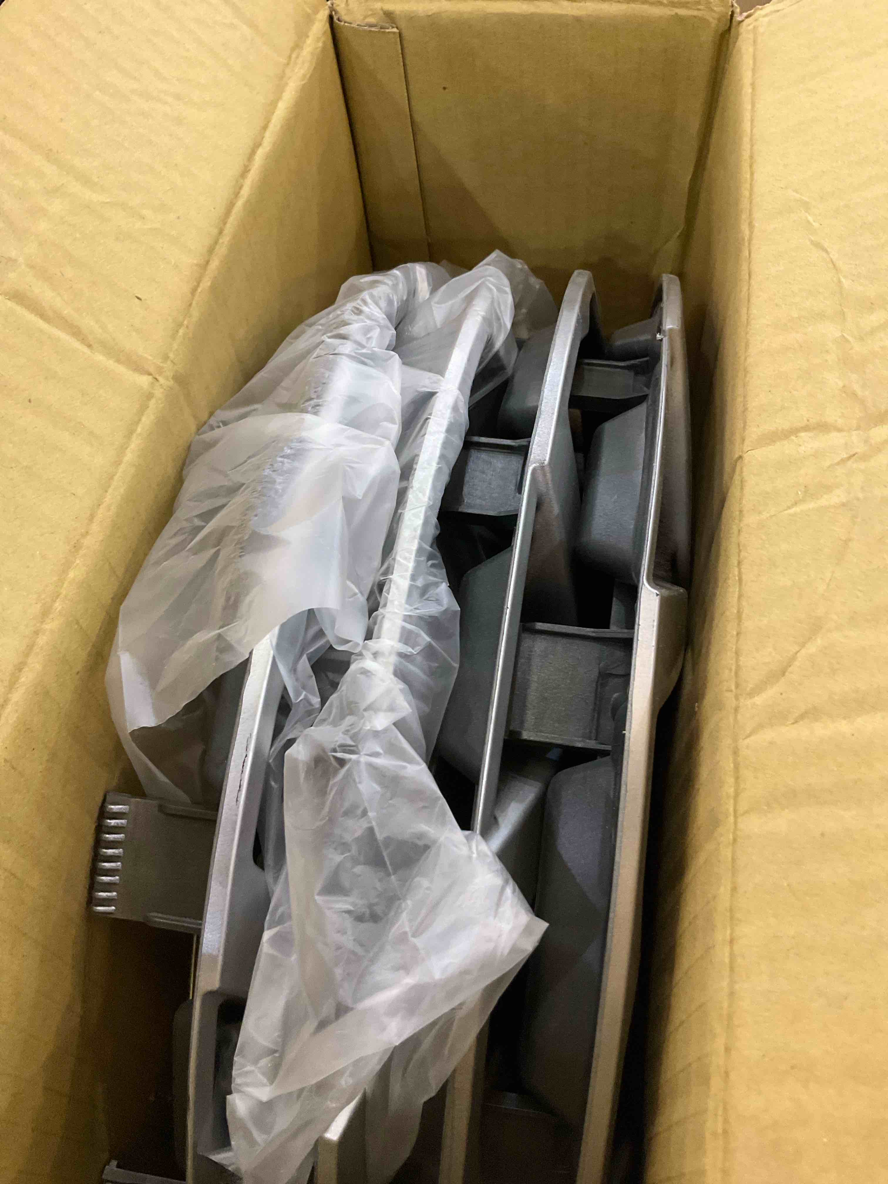 https://s3.amazonaws.com/lotting-images-prod/BargainHunt/EXS01432338_1720448356655.jpeg