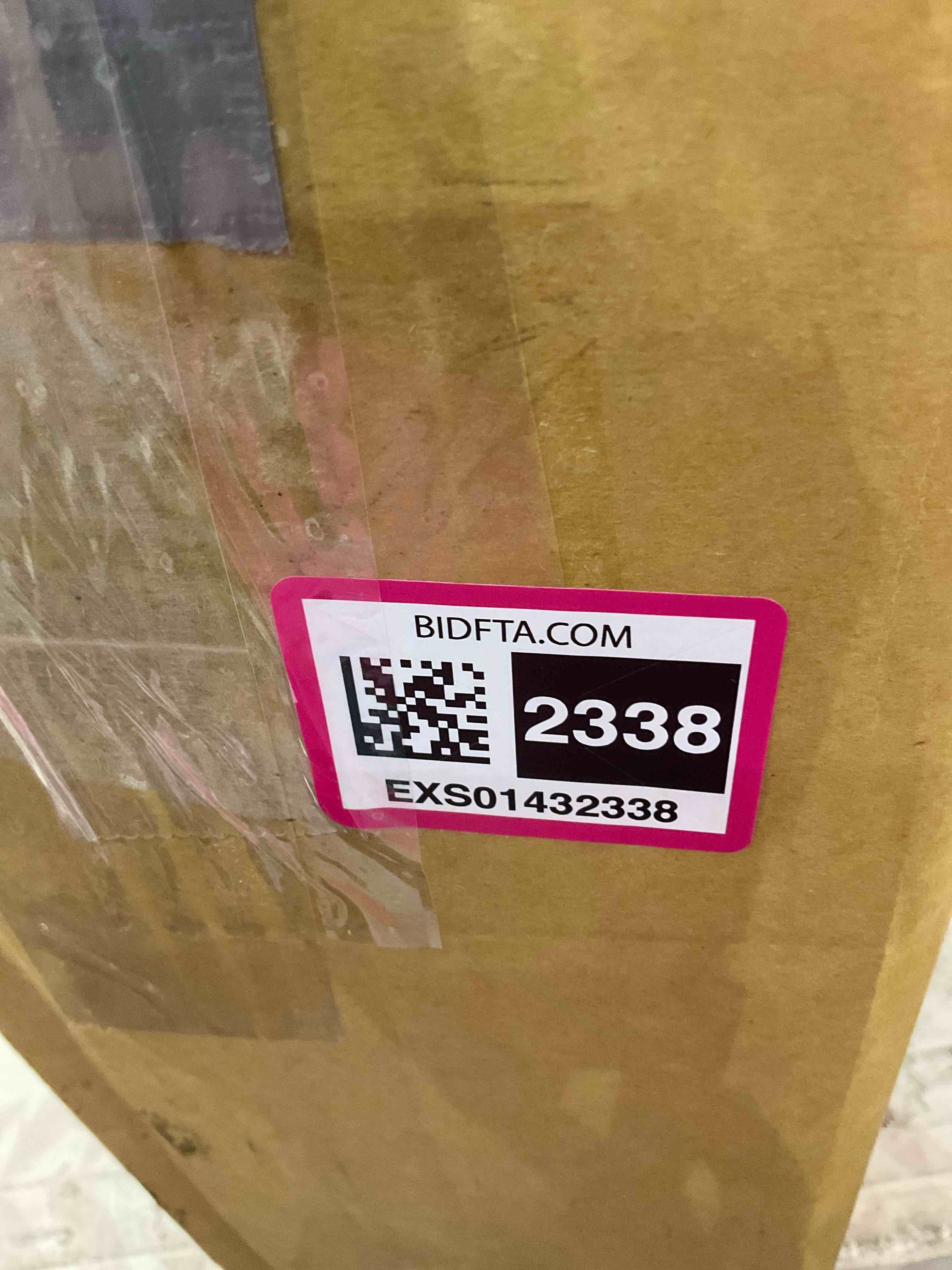 https://s3.amazonaws.com/lotting-images-prod/BargainHunt/EXS01432338_1720448374190.jpeg