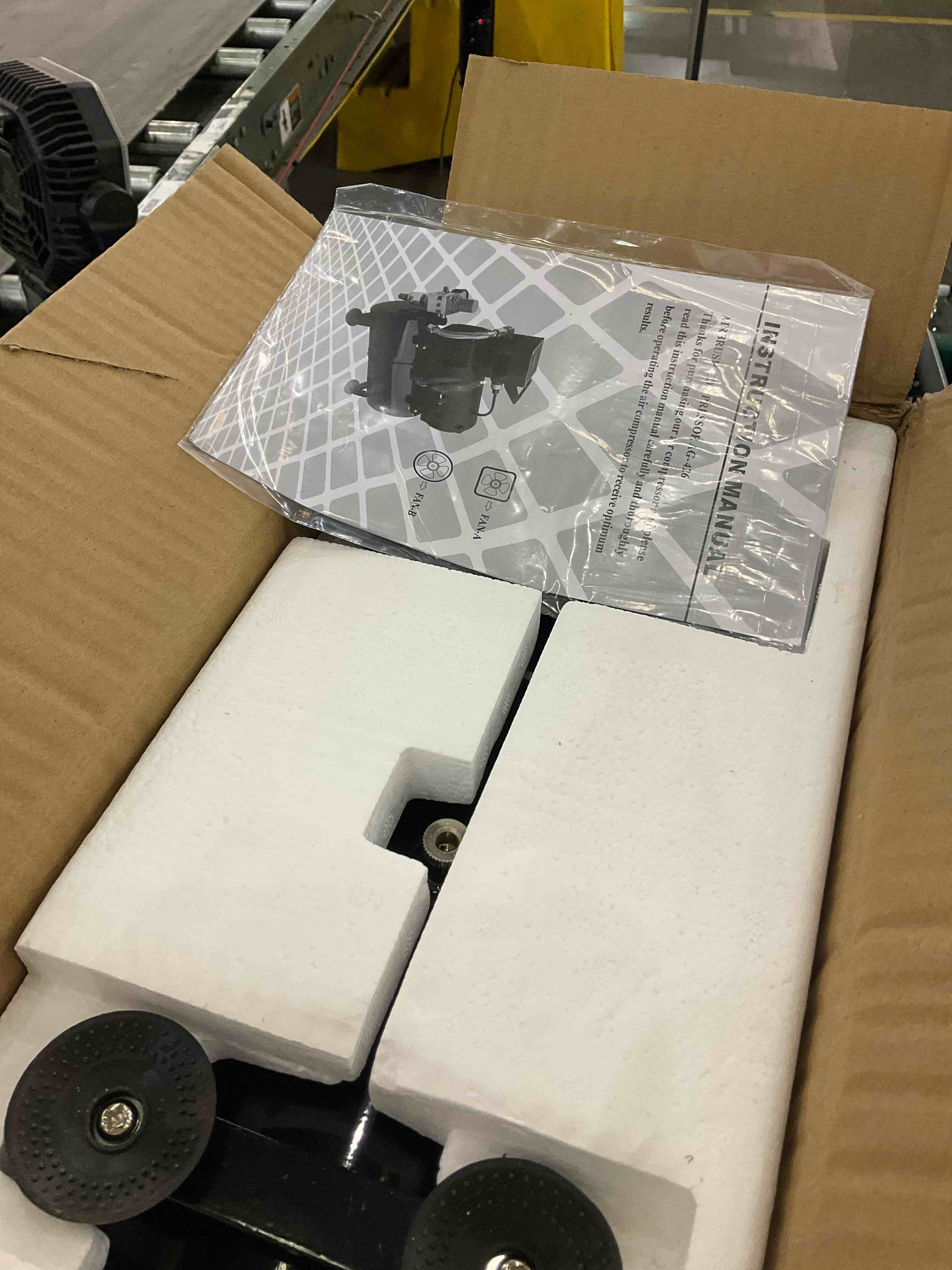 https://s3.amazonaws.com/lotting-images-prod/BargainHunt/EXS01432344_1720448993521.jpeg