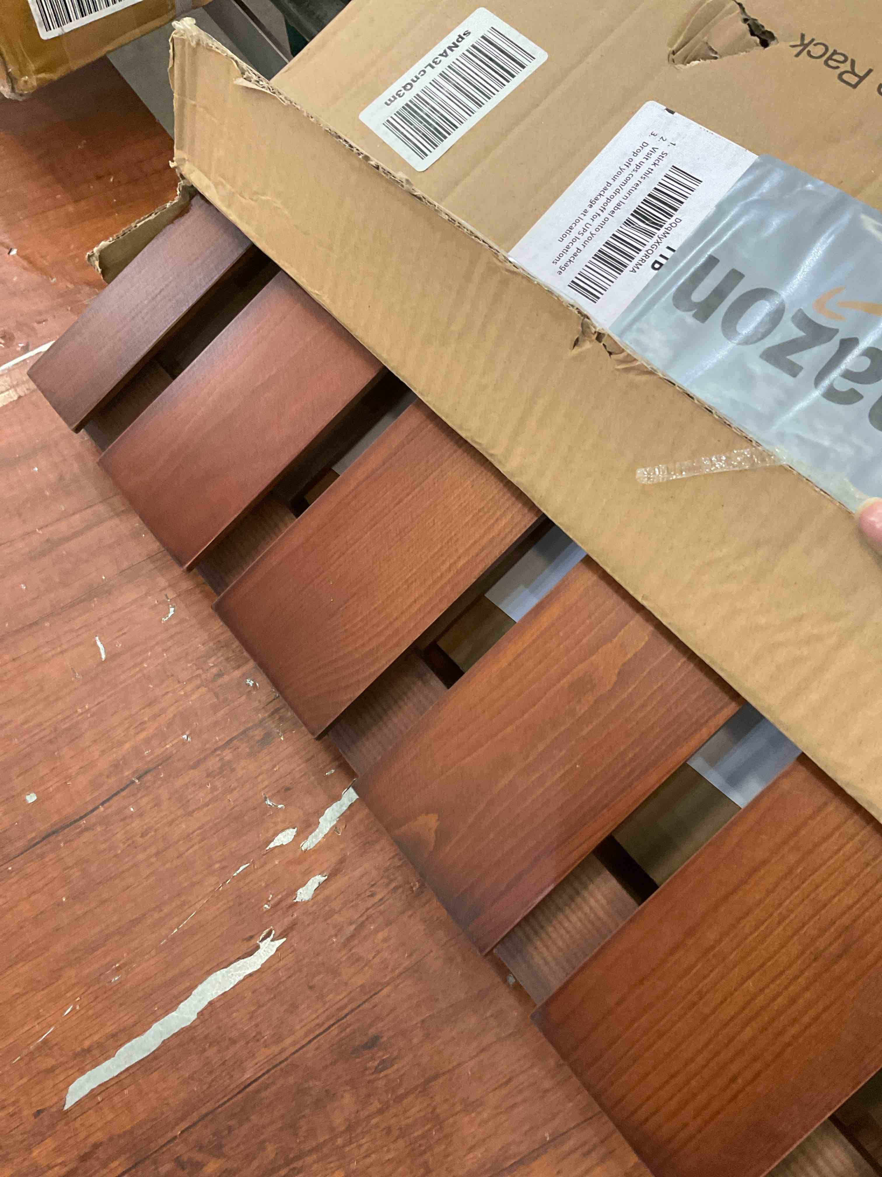 https://s3.amazonaws.com/lotting-images-prod/BargainHunt/EXS01432589_1719858497135.jpeg