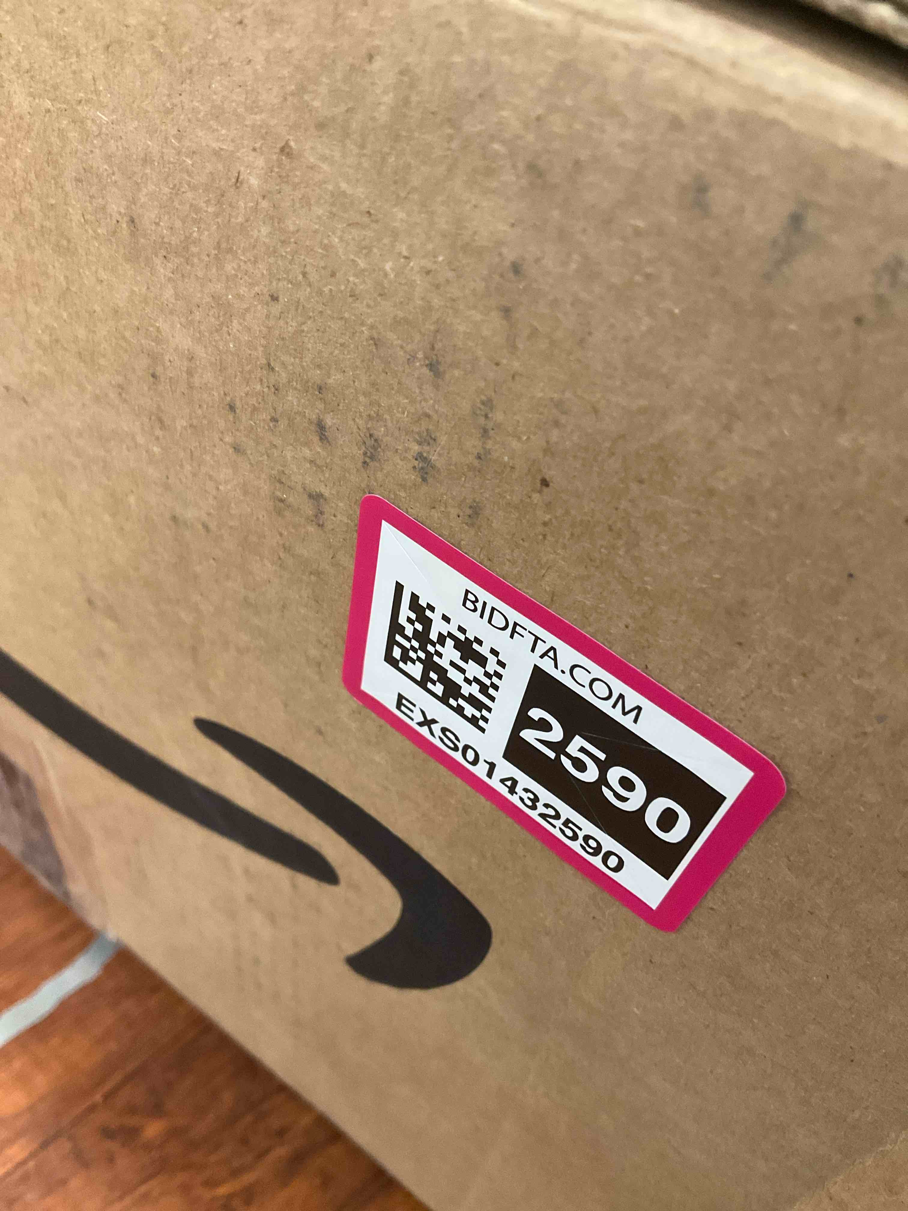 https://s3.amazonaws.com/lotting-images-prod/BargainHunt/EXS01432590_1719858639188.jpeg