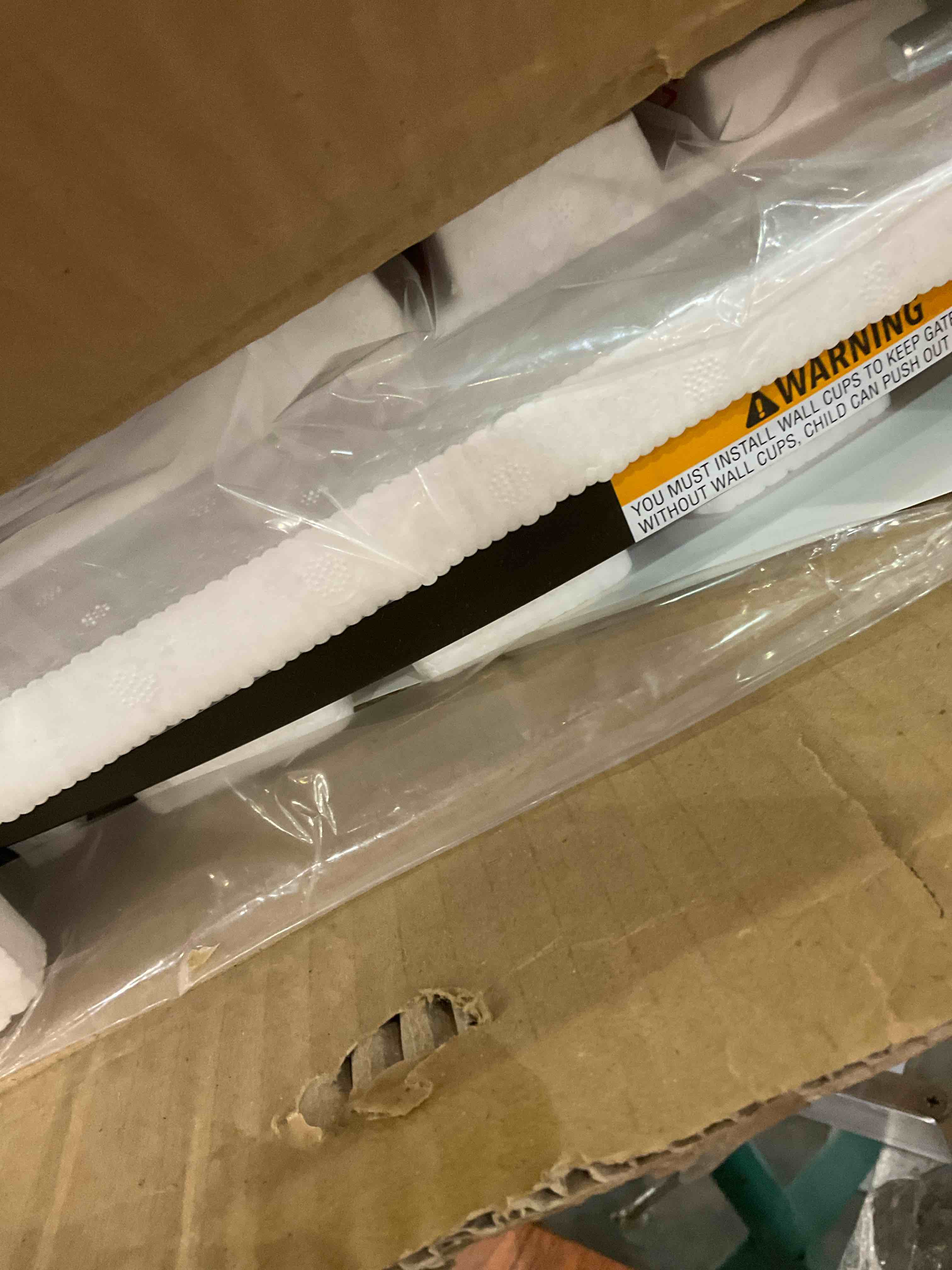 https://s3.amazonaws.com/lotting-images-prod/BargainHunt/EXS01432630_1719921978972.jpeg