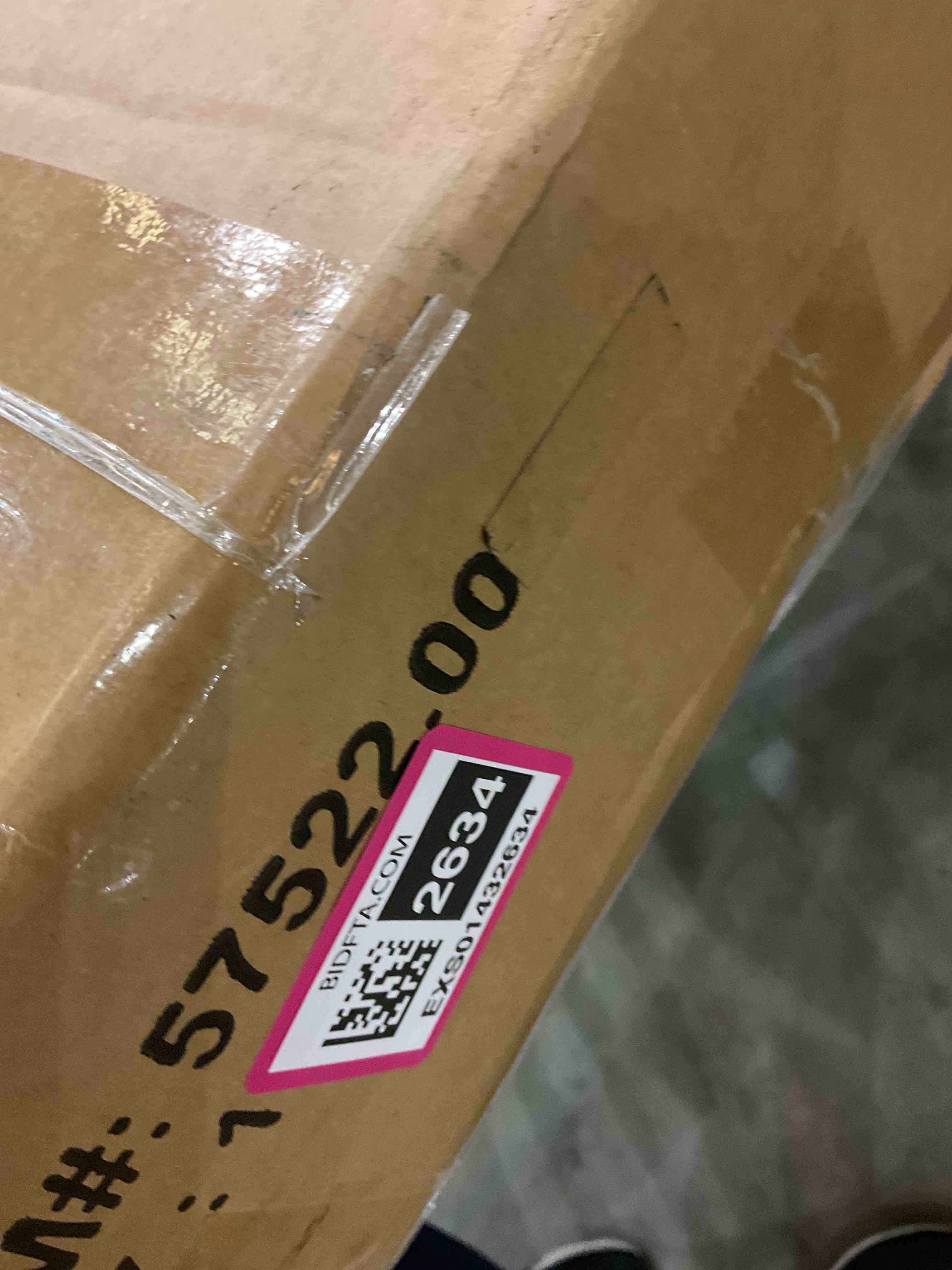 https://s3.amazonaws.com/lotting-images-prod/BargainHunt/EXS01432634_1719923009481.jpeg