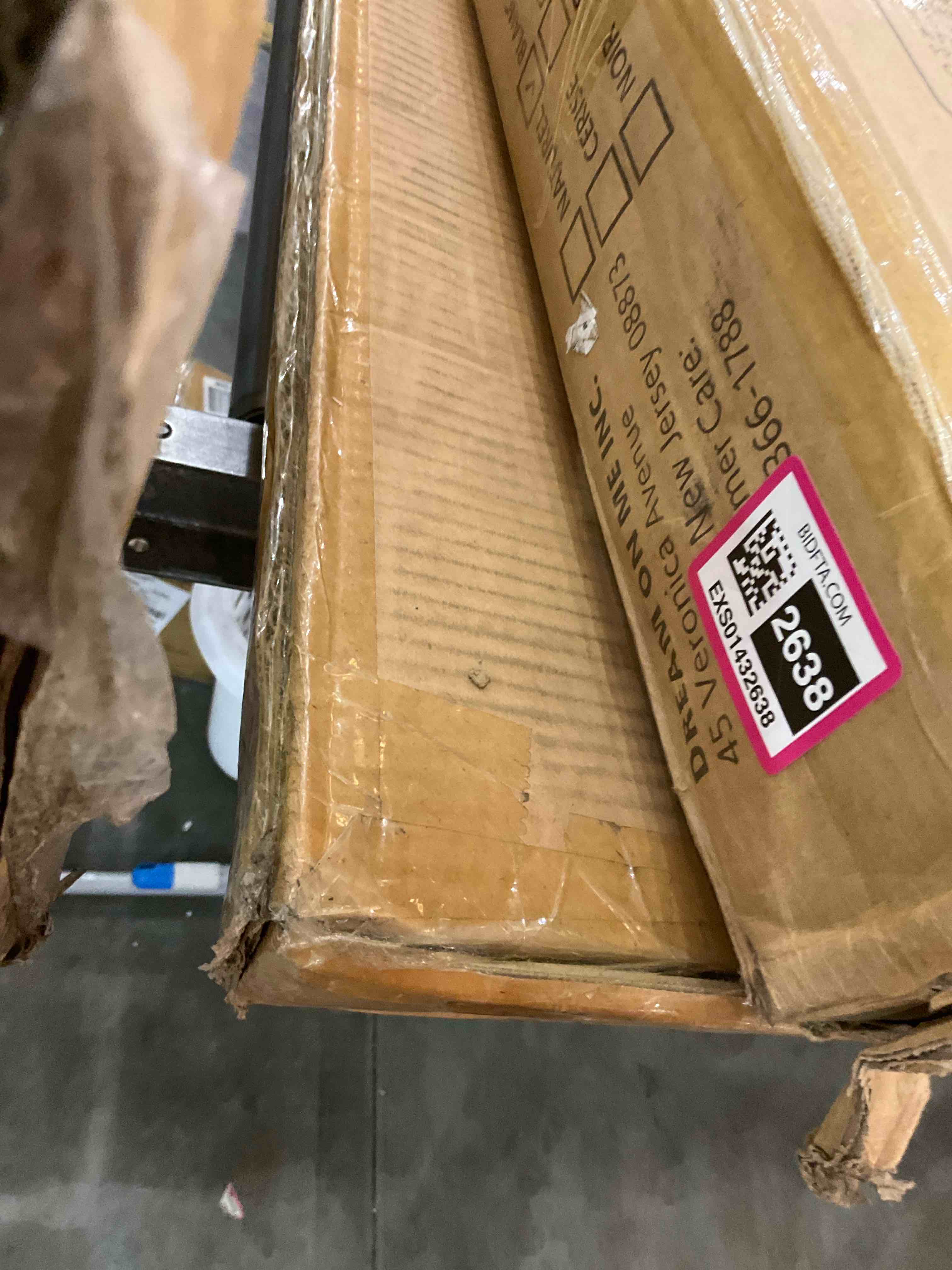 https://s3.amazonaws.com/lotting-images-prod/BargainHunt/EXS01432638_1719924445928.jpeg