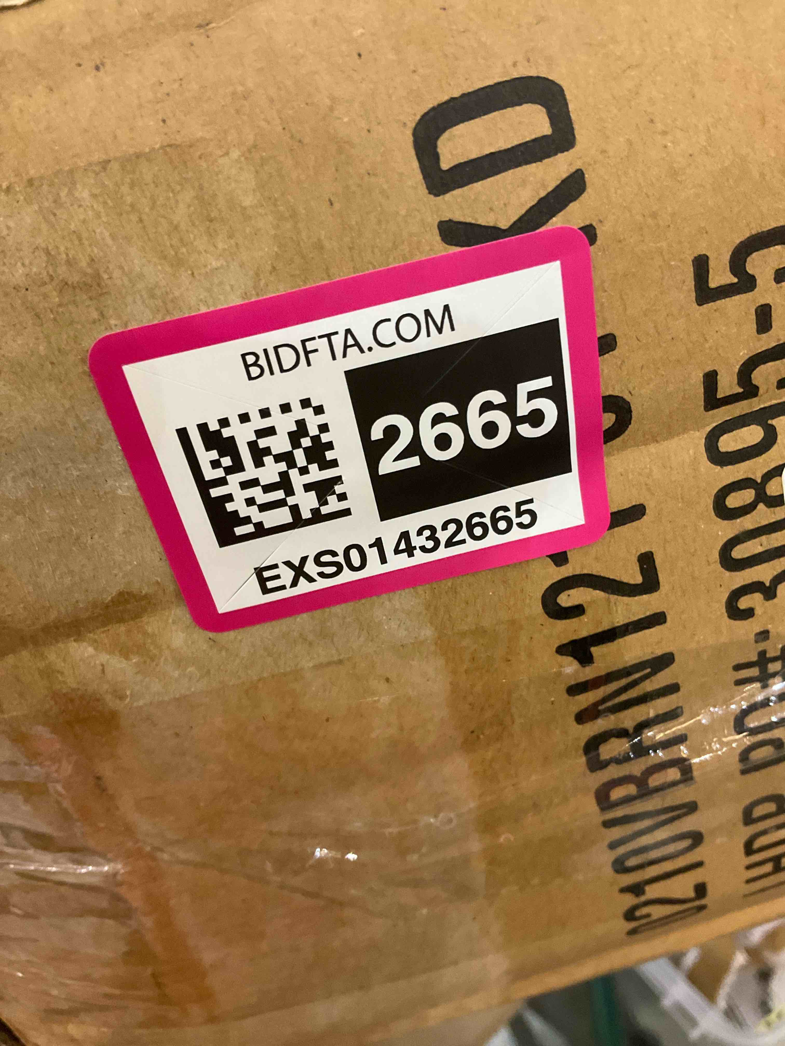 https://s3.amazonaws.com/lotting-images-prod/BargainHunt/EXS01432665_1719932892079.jpeg