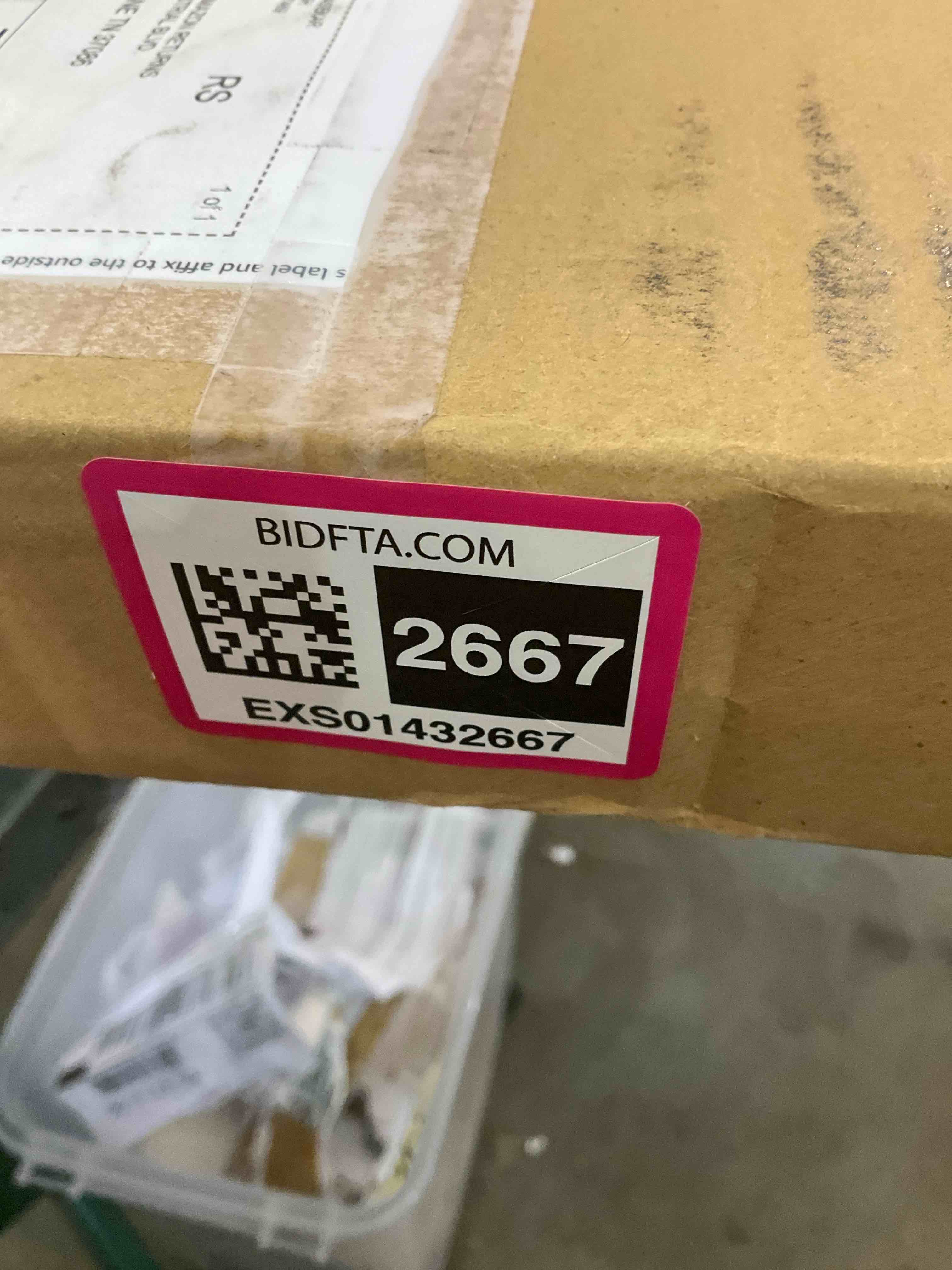 https://s3.amazonaws.com/lotting-images-prod/BargainHunt/EXS01432667_1719933444186.jpeg