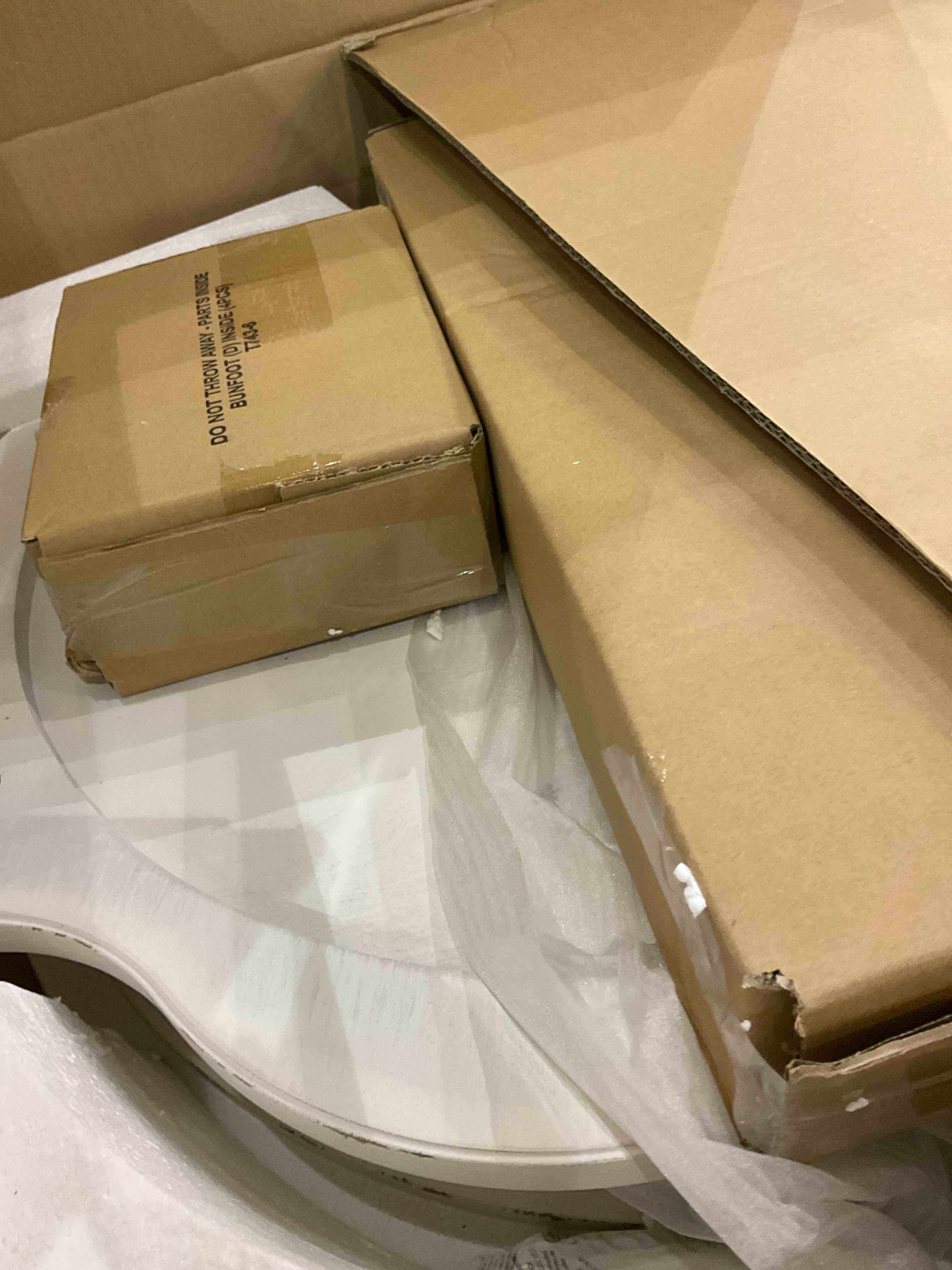 https://s3.amazonaws.com/lotting-images-prod/BargainHunt/EXS01432723_1720009375747.jpeg