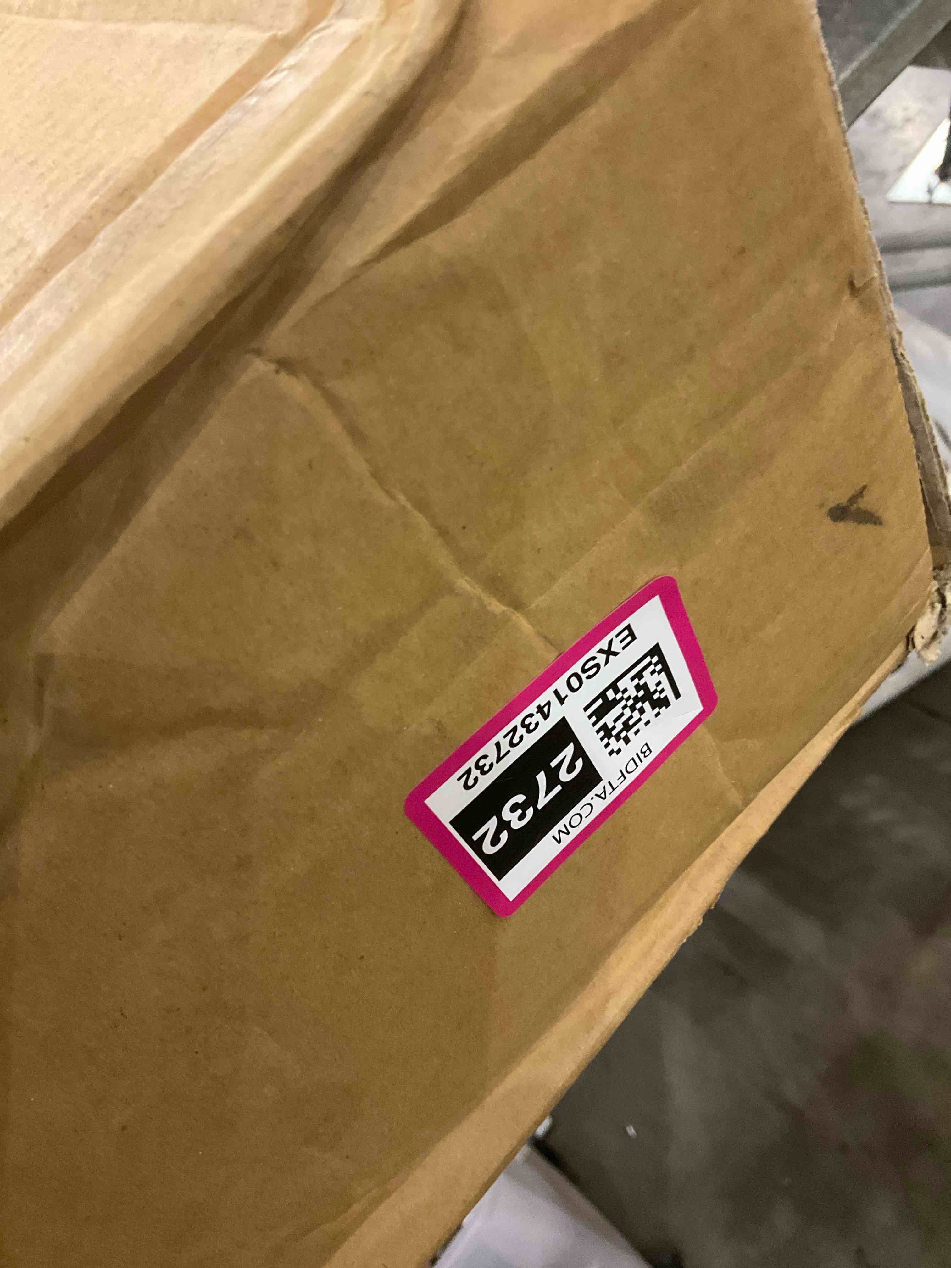 https://s3.amazonaws.com/lotting-images-prod/BargainHunt/EXS01432732_1720013462860.jpeg