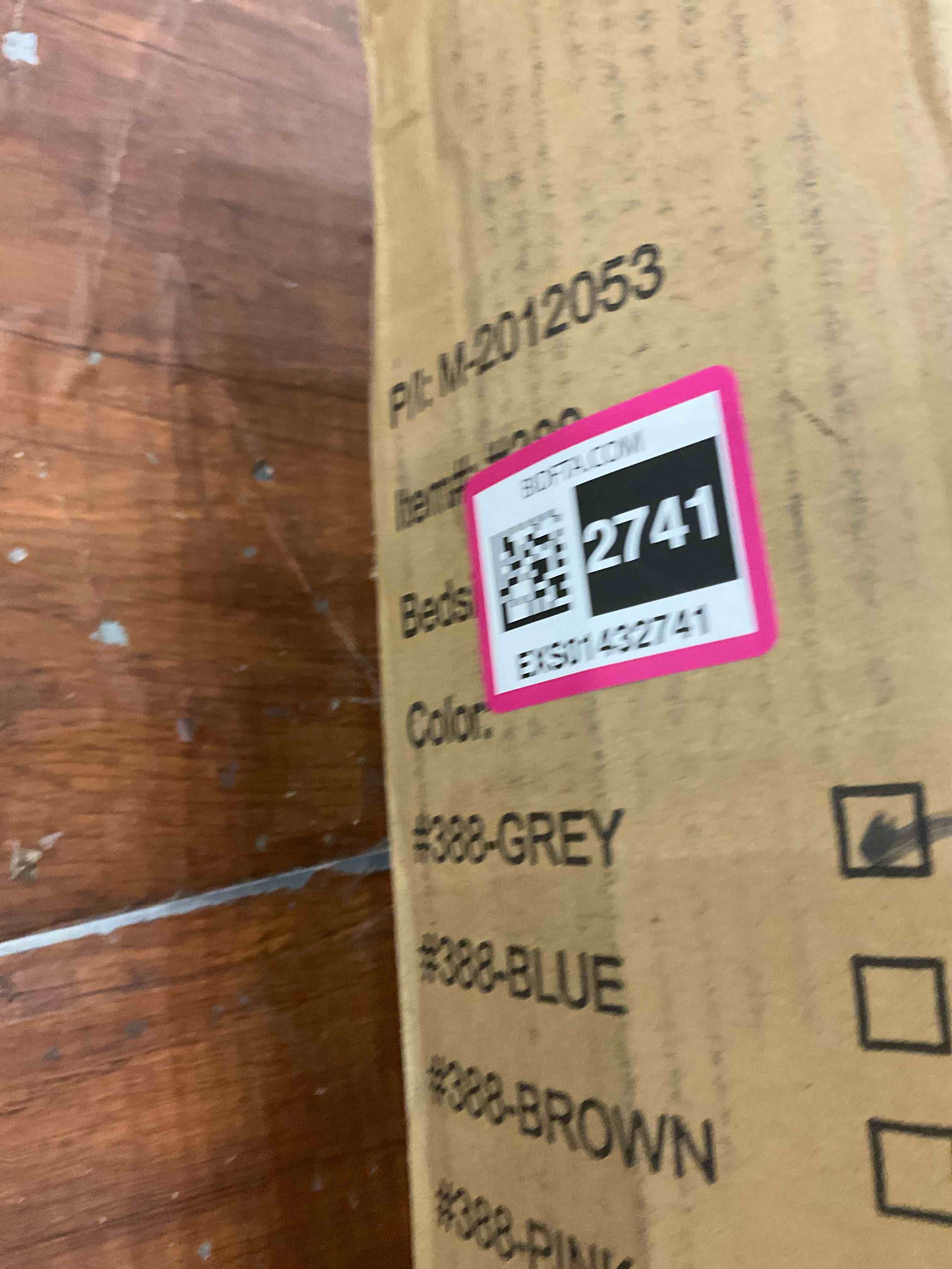 https://s3.amazonaws.com/lotting-images-prod/BargainHunt/EXS01432741_1720015493214.jpeg
