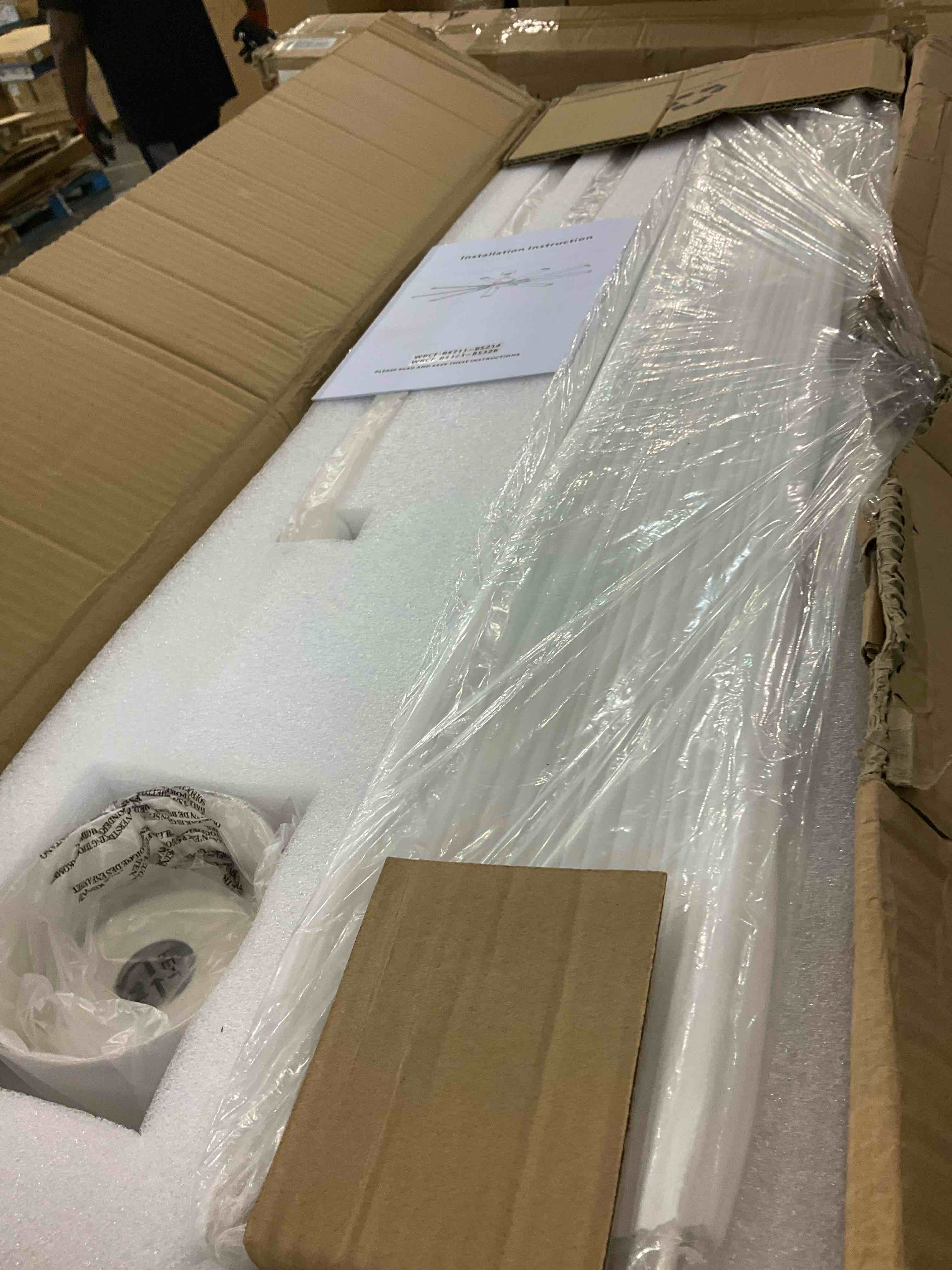 https://s3.amazonaws.com/lotting-images-prod/BargainHunt/EXS01432849_1720443232304.jpeg