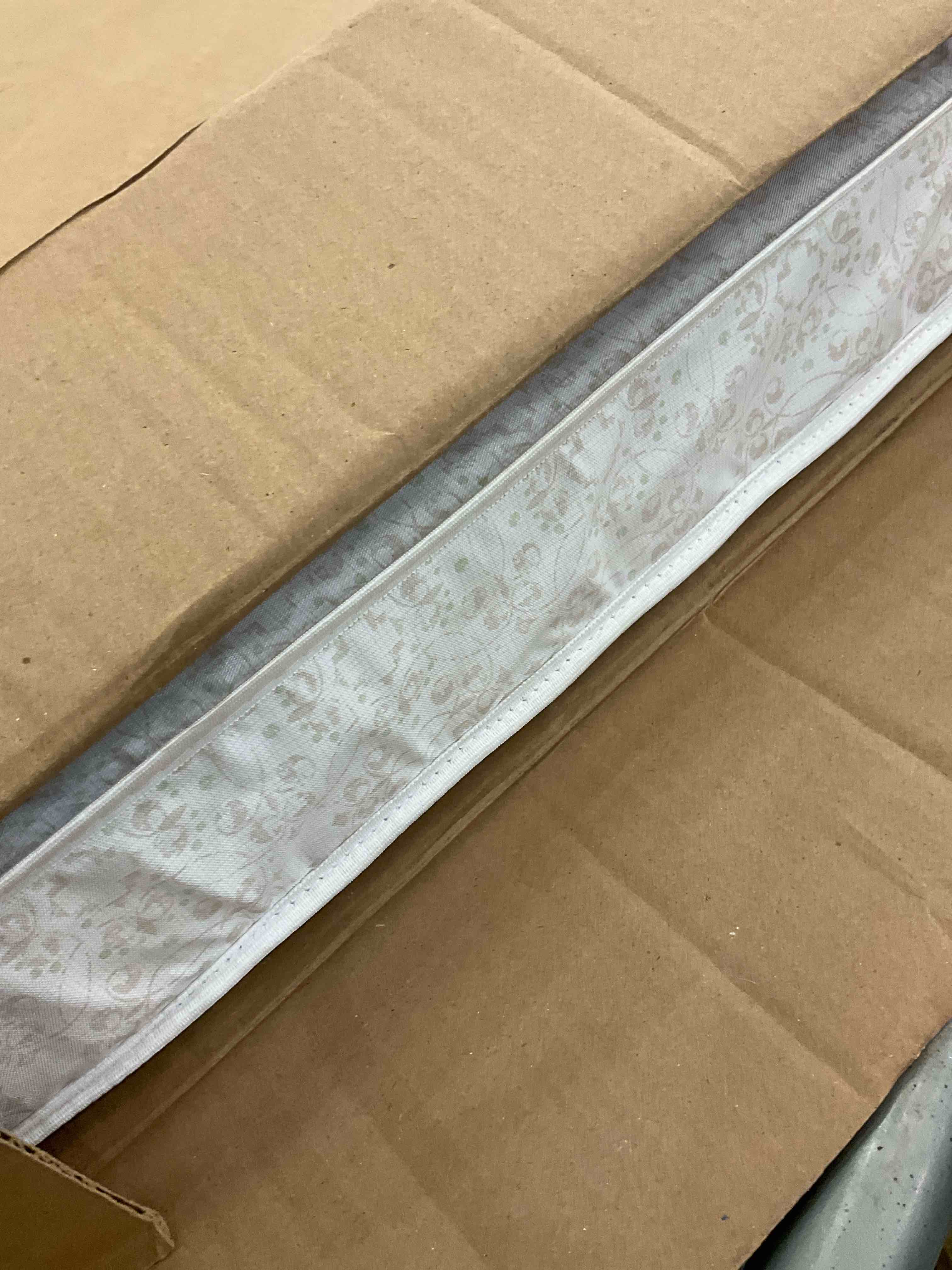 https://s3.amazonaws.com/lotting-images-prod/BargainHunt/EXS01432995_1720624829800.jpeg