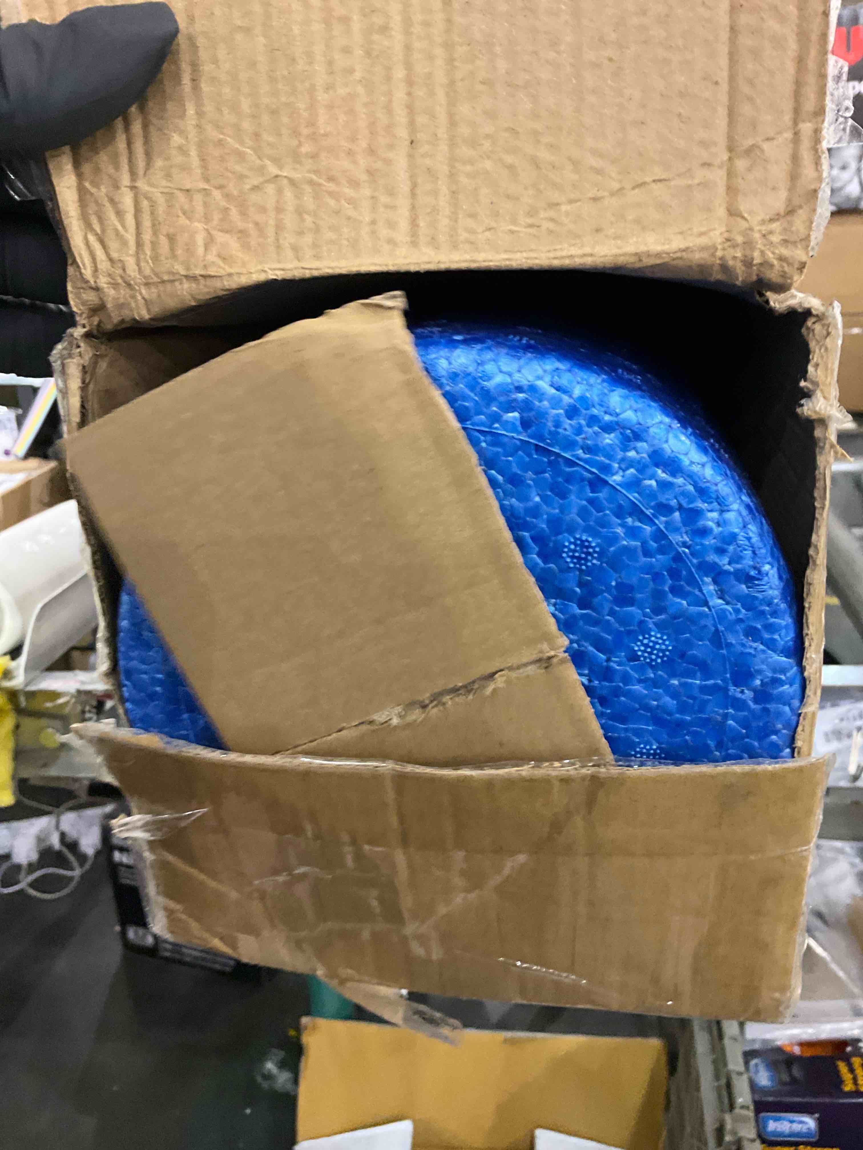 https://s3.amazonaws.com/lotting-images-prod/BargainHunt/EXS01433269_1720619515251.jpeg