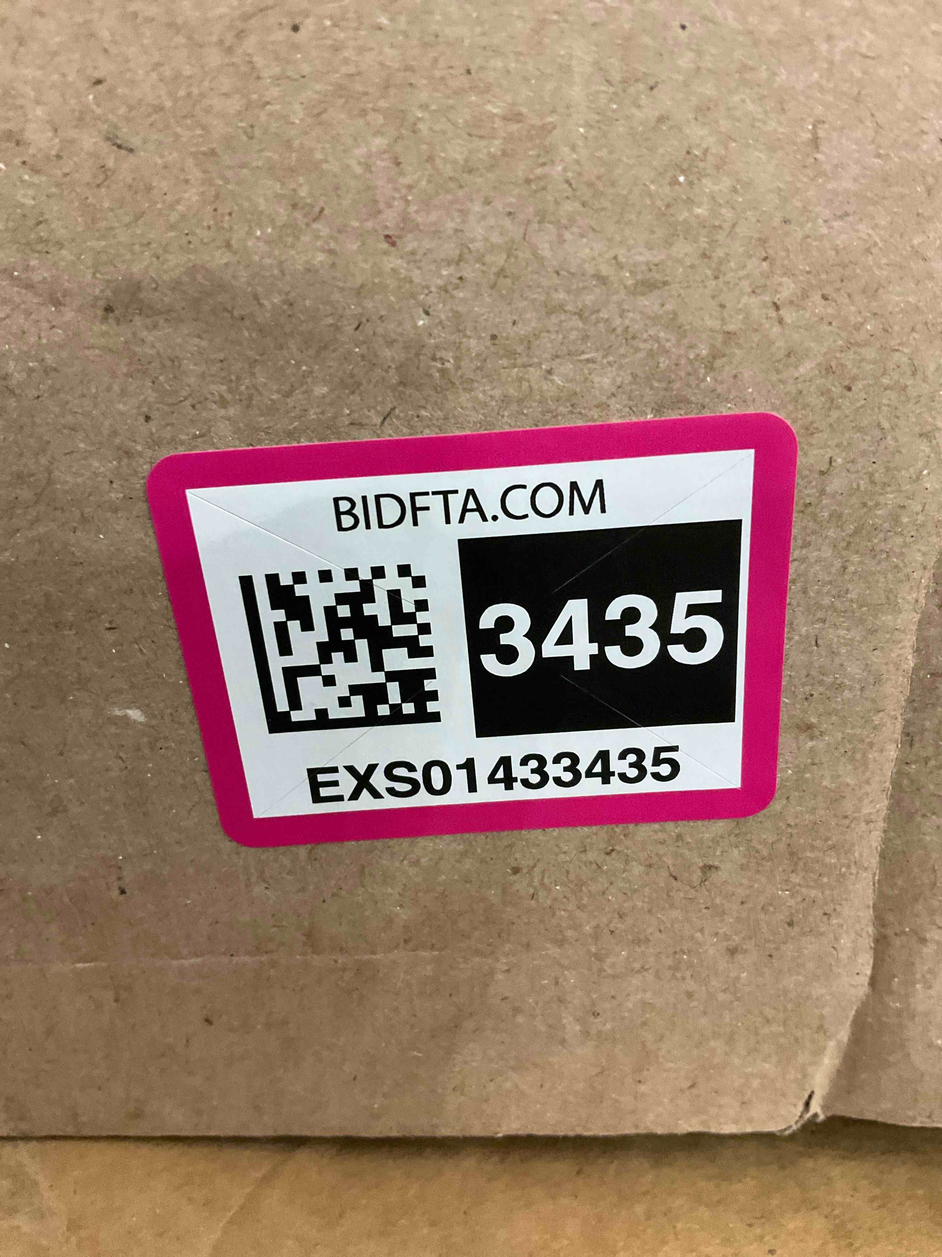 https://s3.amazonaws.com/lotting-images-prod/BargainHunt/EXS01433435_1721058196133.jpeg
