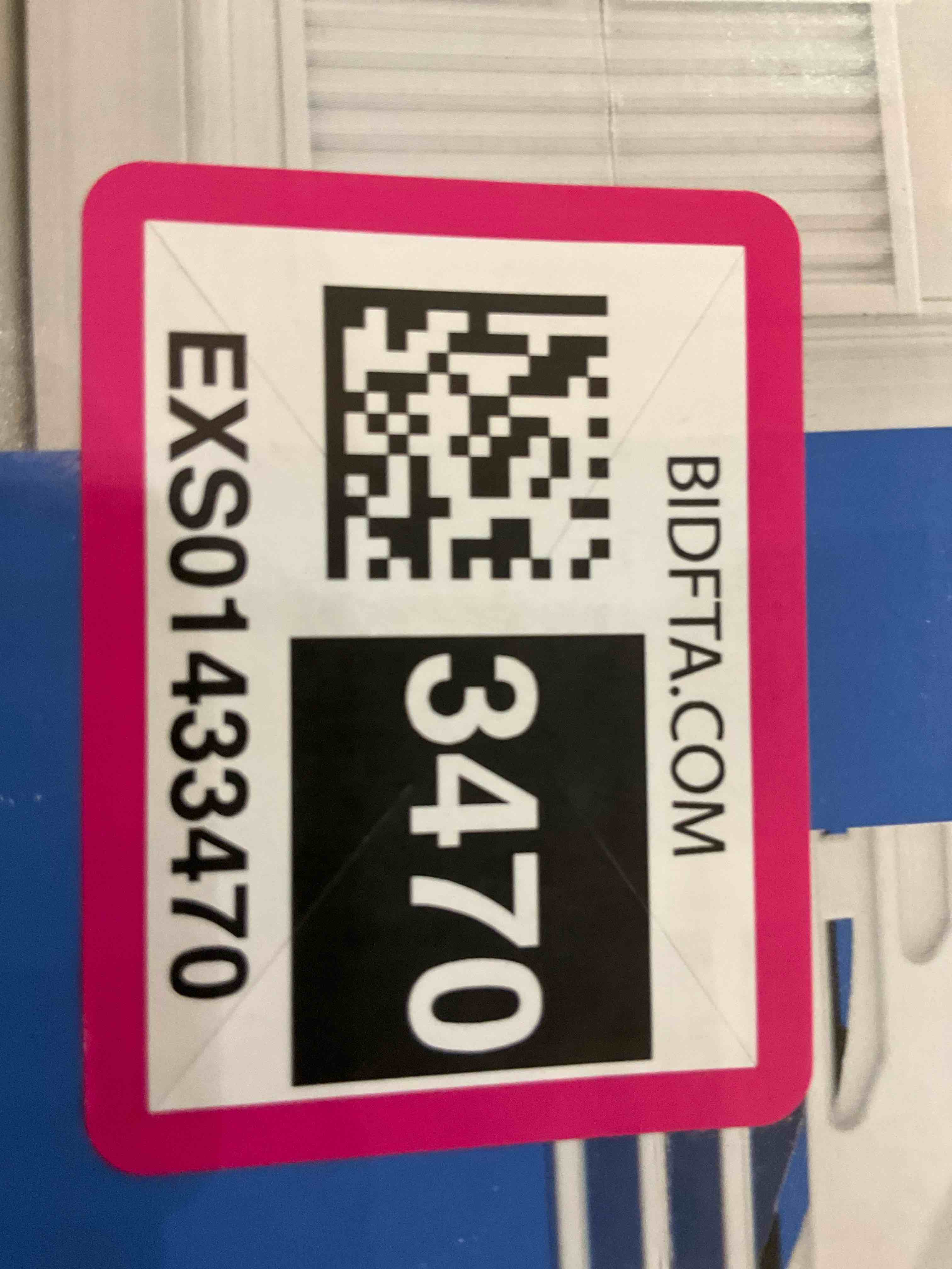 https://s3.amazonaws.com/lotting-images-prod/BargainHunt/EXS01433470_1721070305645.jpeg