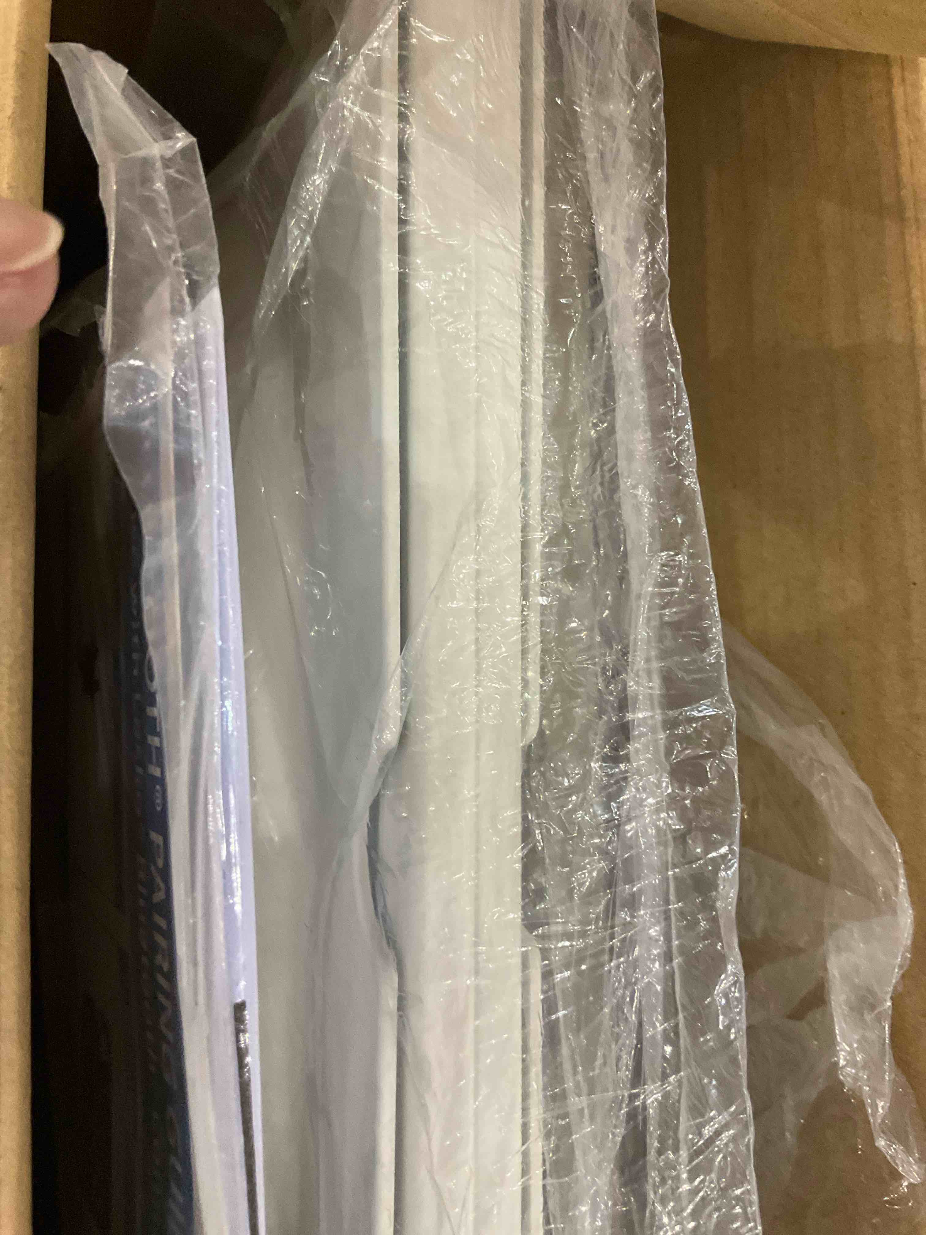 https://s3.amazonaws.com/lotting-images-prod/BargainHunt/EXS01433470_1721070395388.jpeg