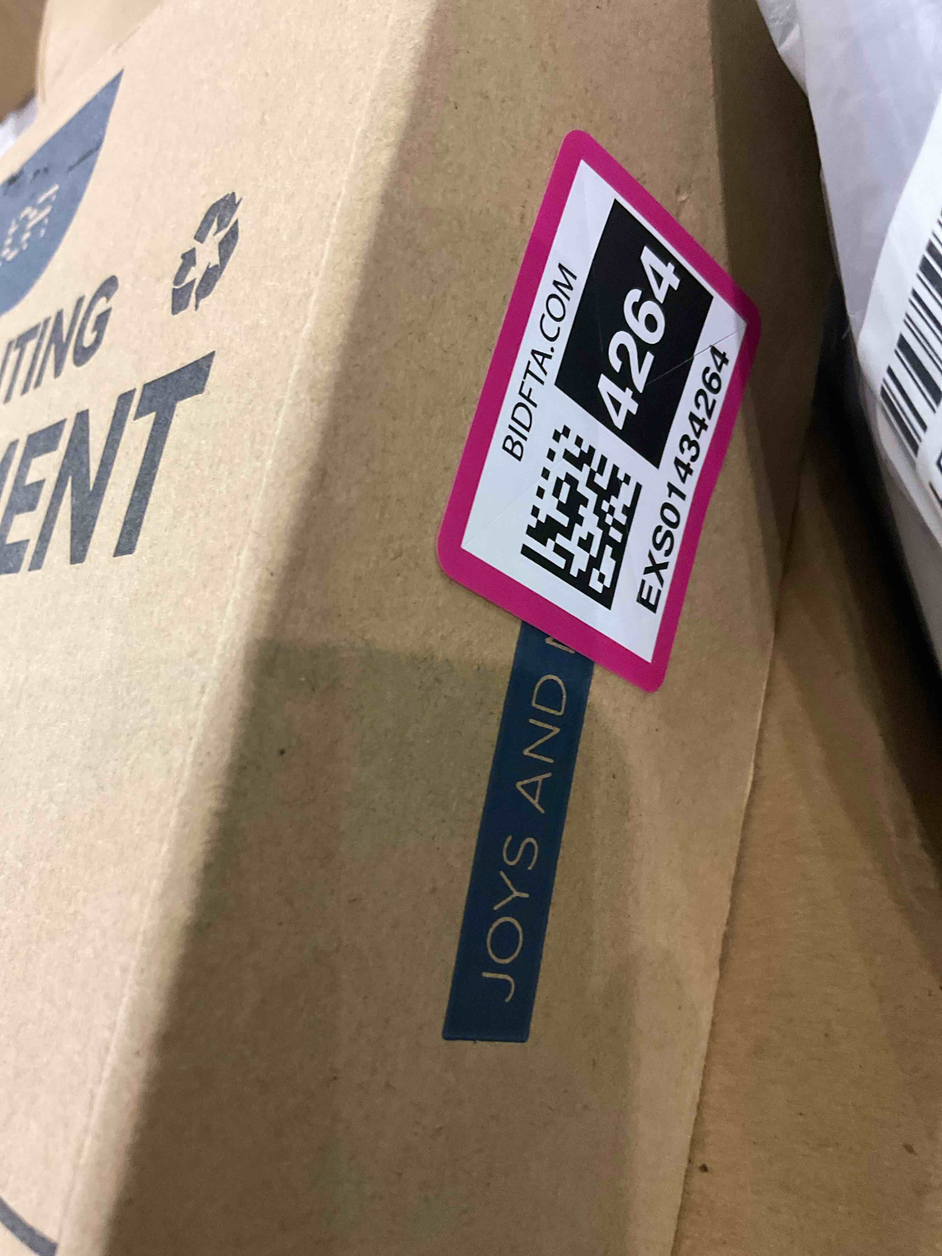 https://s3.amazonaws.com/lotting-images-prod/BargainHunt/EXS01434264_1719496381826.jpeg