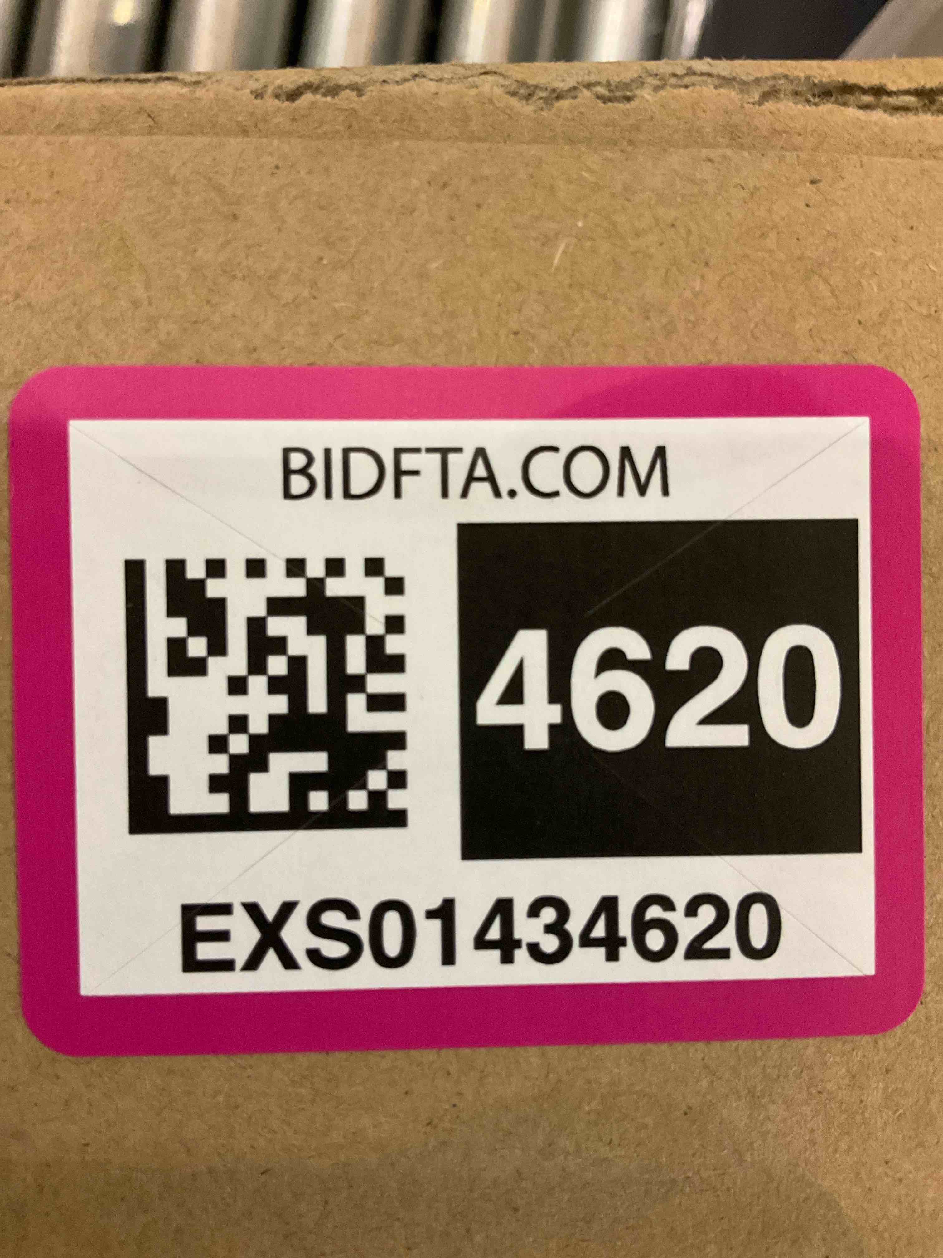 https://s3.amazonaws.com/lotting-images-prod/BargainHunt/EXS01434620_1719412798651.jpeg