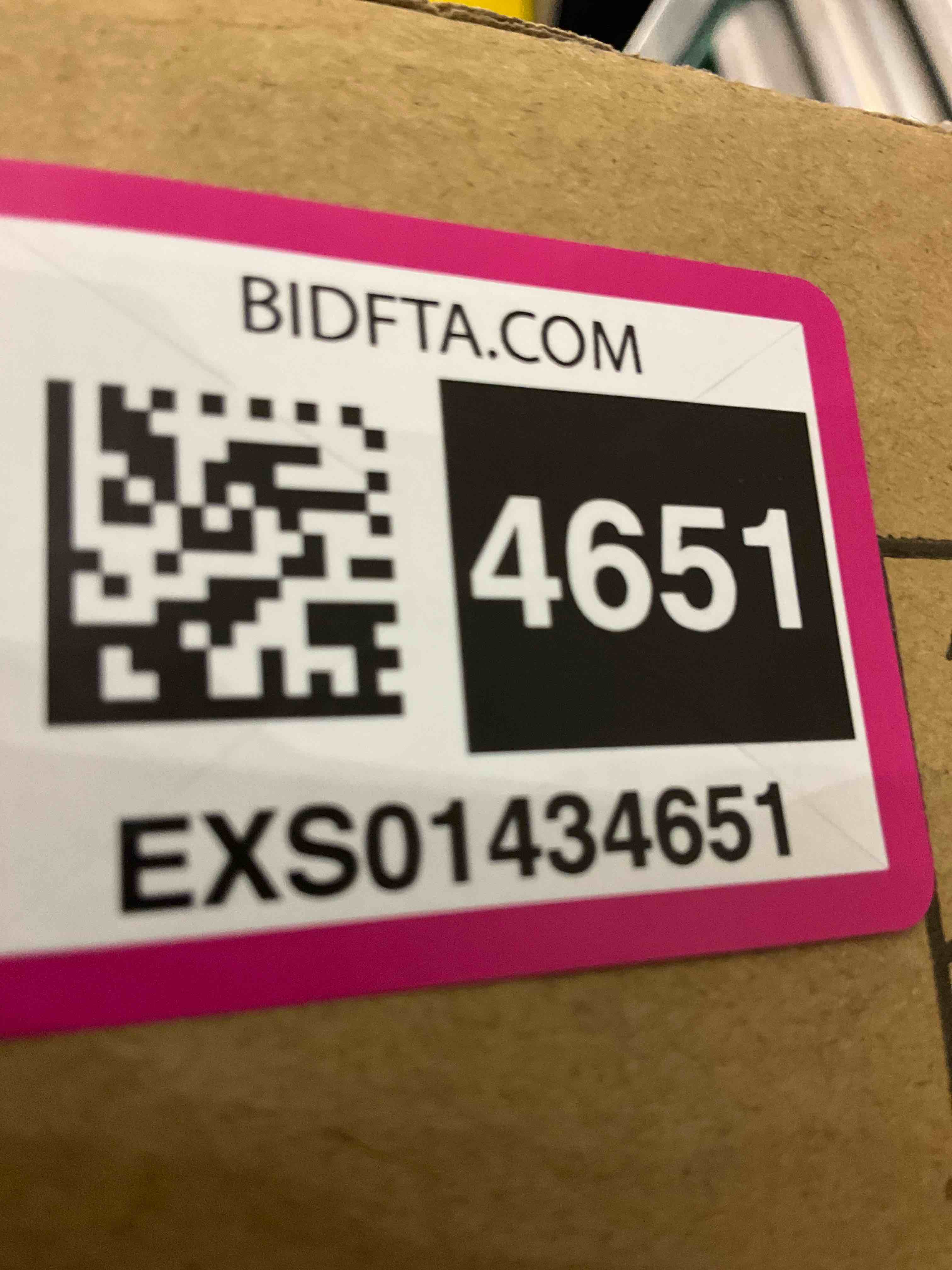 https://s3.amazonaws.com/lotting-images-prod/BargainHunt/EXS01434651_1719421468720.jpeg
