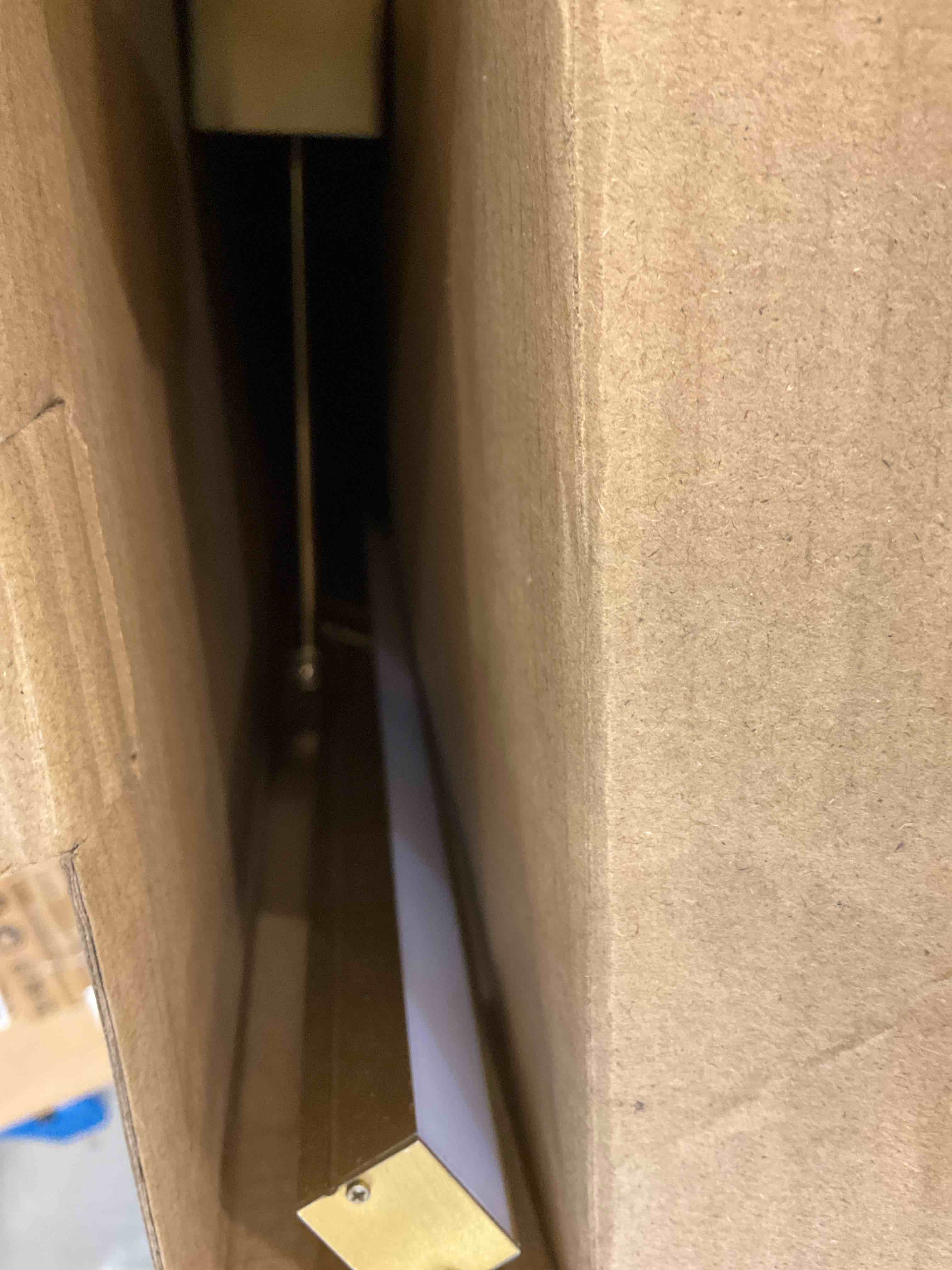 https://s3.amazonaws.com/lotting-images-prod/BargainHunt/EXS01434726_1719515709297.jpeg
