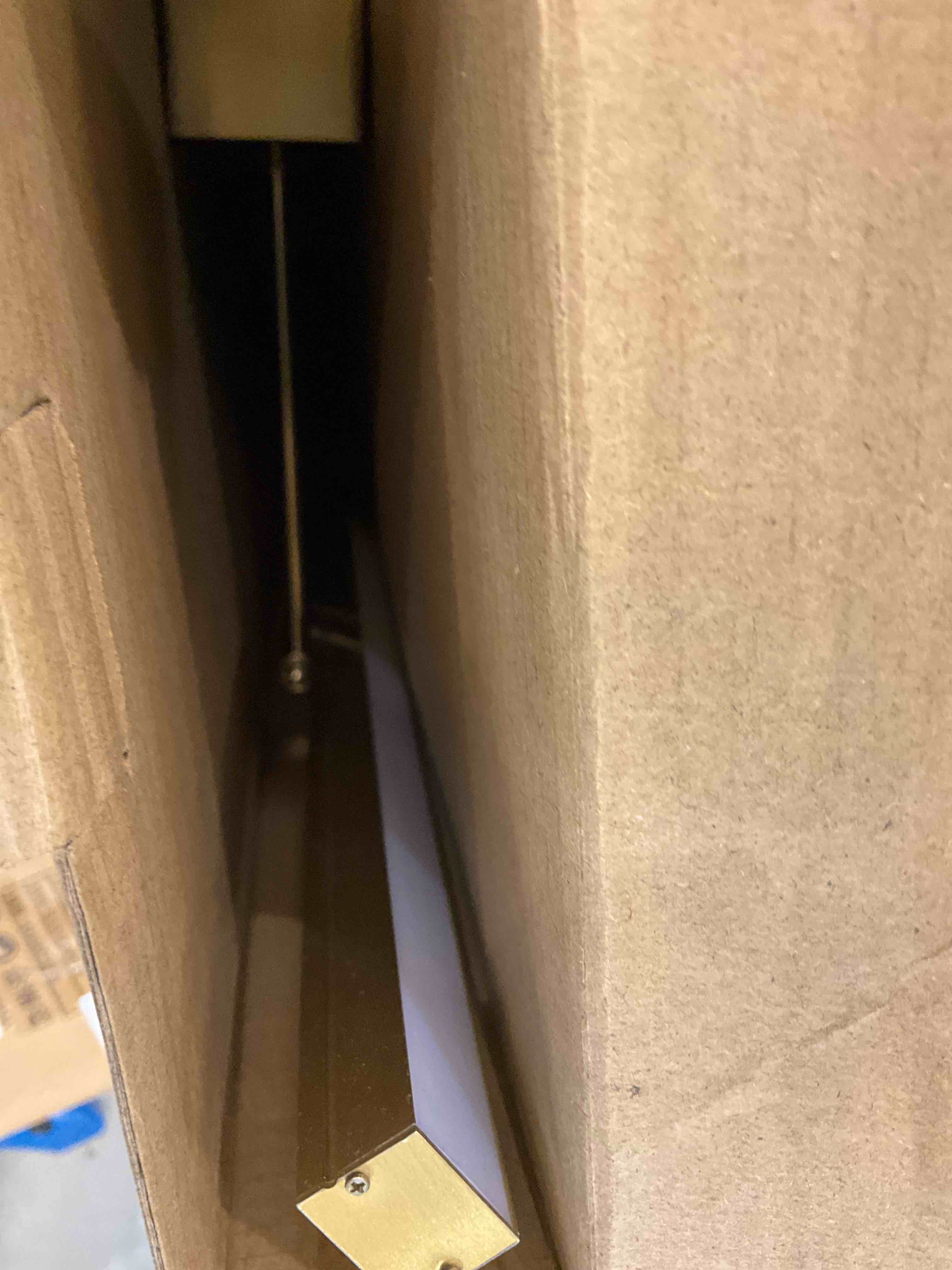 https://s3.amazonaws.com/lotting-images-prod/BargainHunt/EXS01434726_1719515710806.jpeg