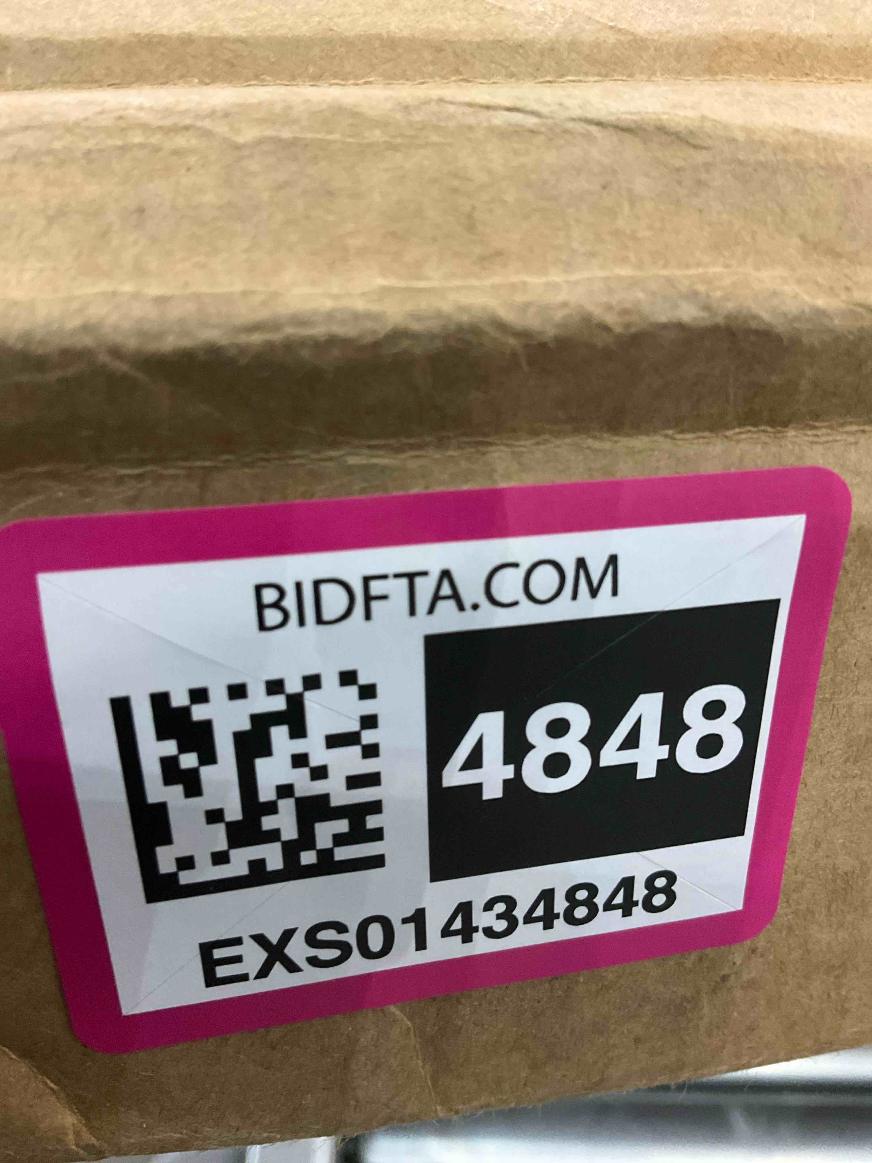 https://s3.amazonaws.com/lotting-images-prod/BargainHunt/EXS01434848_1720442319436.jpeg