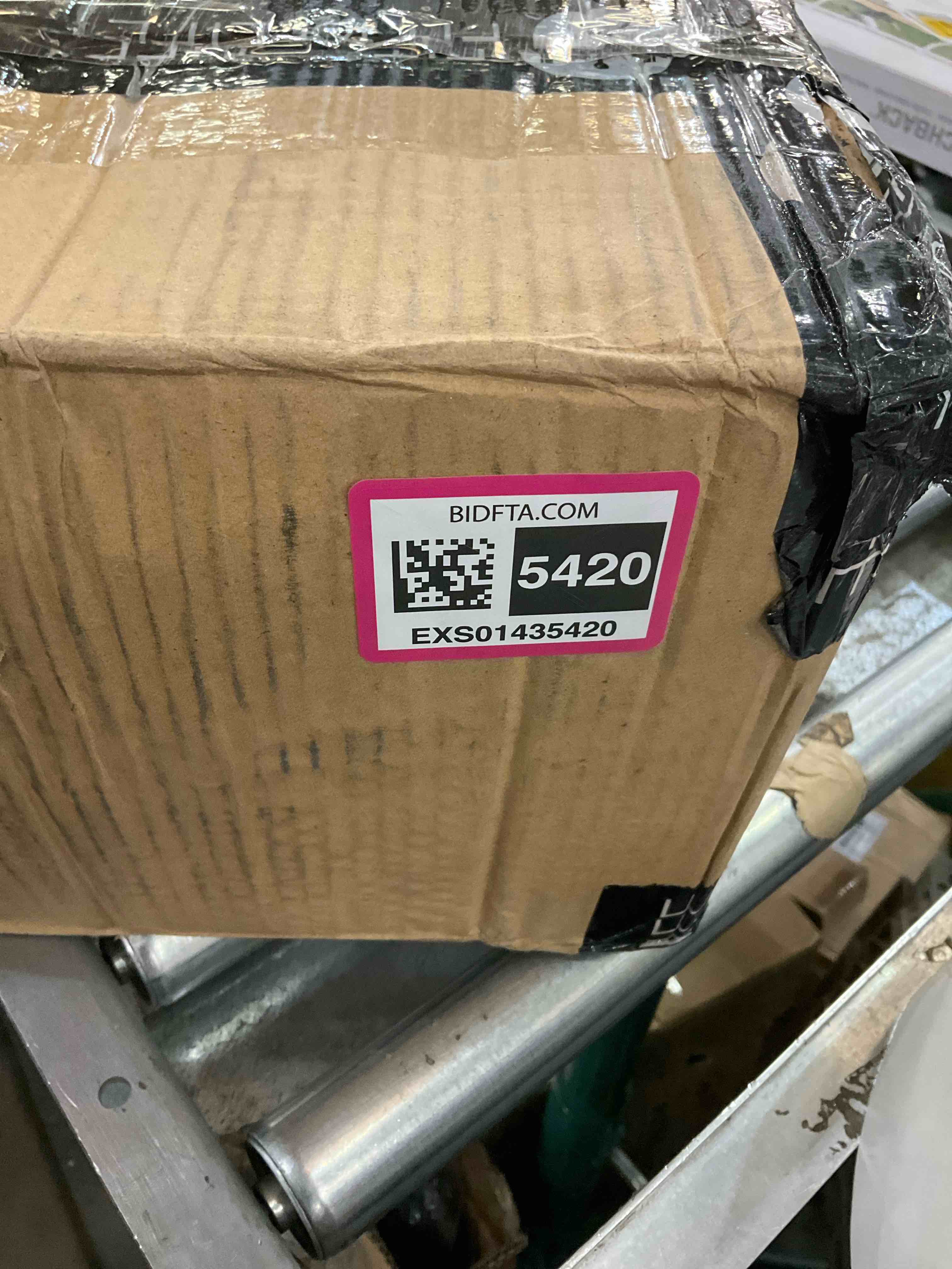 https://s3.amazonaws.com/lotting-images-prod/BargainHunt/EXS01435420_1719845057663.jpeg