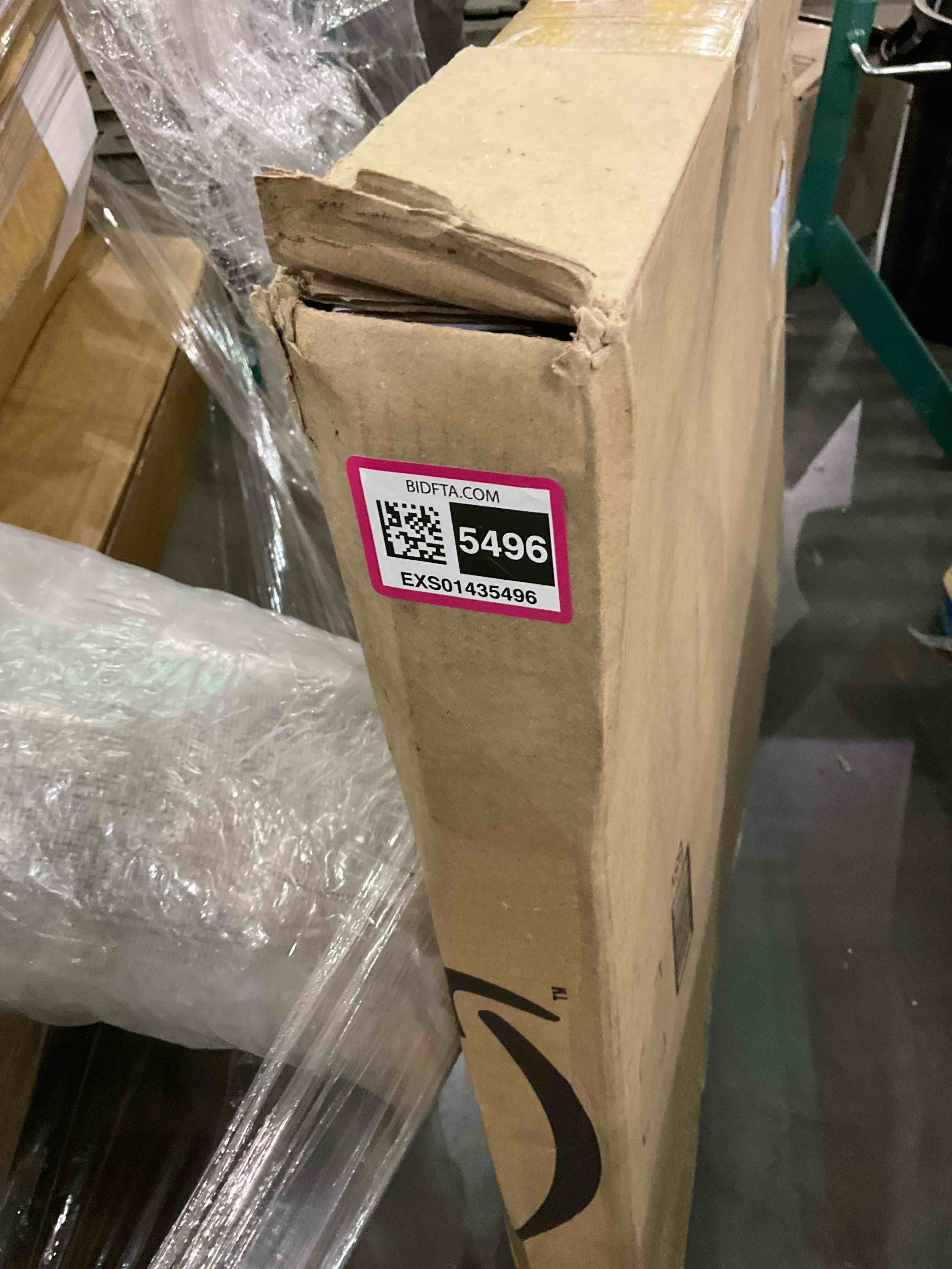 https://s3.amazonaws.com/lotting-images-prod/BargainHunt/EXS01435496_1719920617626.jpeg
