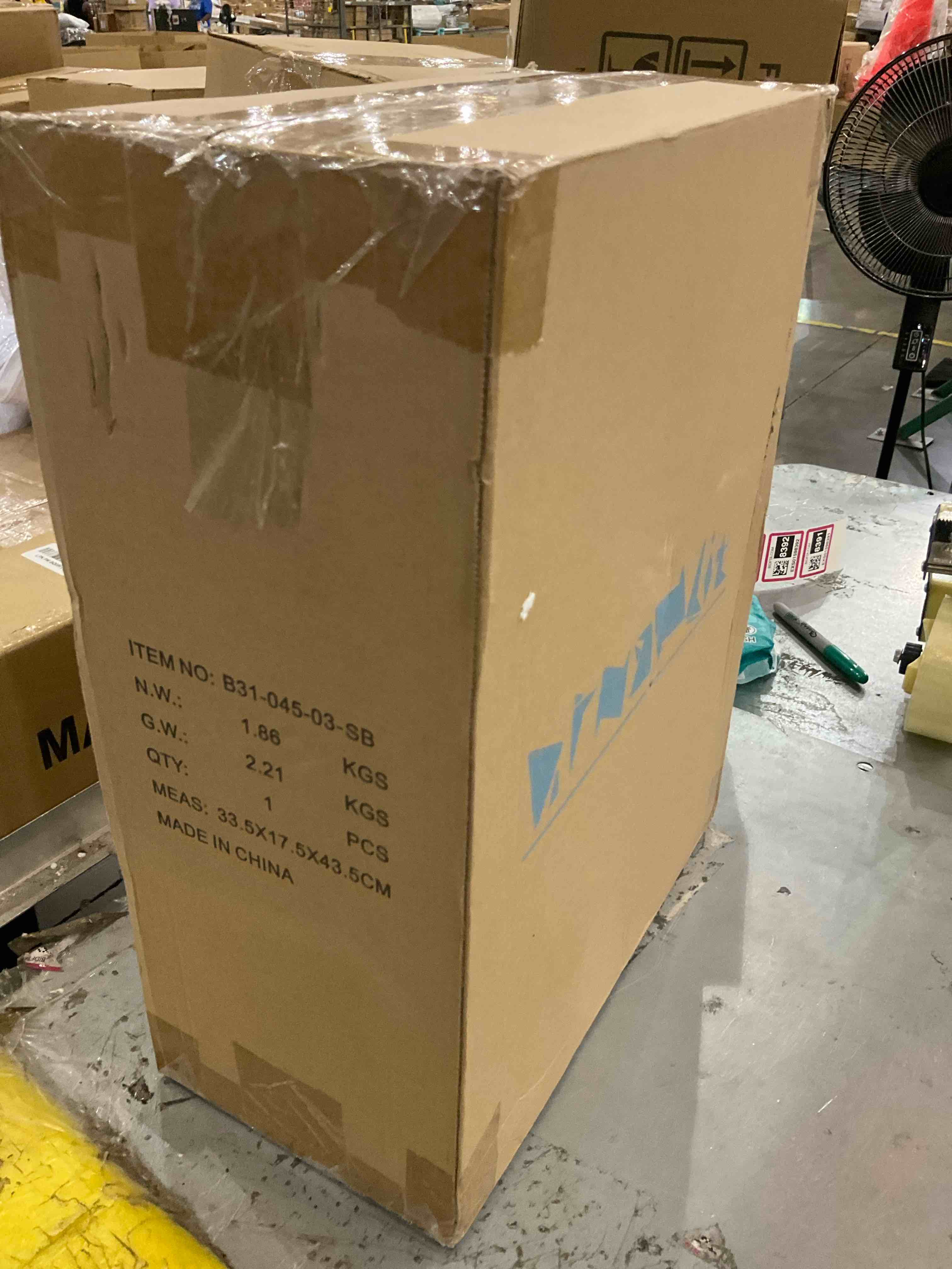 https://s3.amazonaws.com/lotting-images-prod/BargainHunt/EXS01435871_1719410096162.jpeg