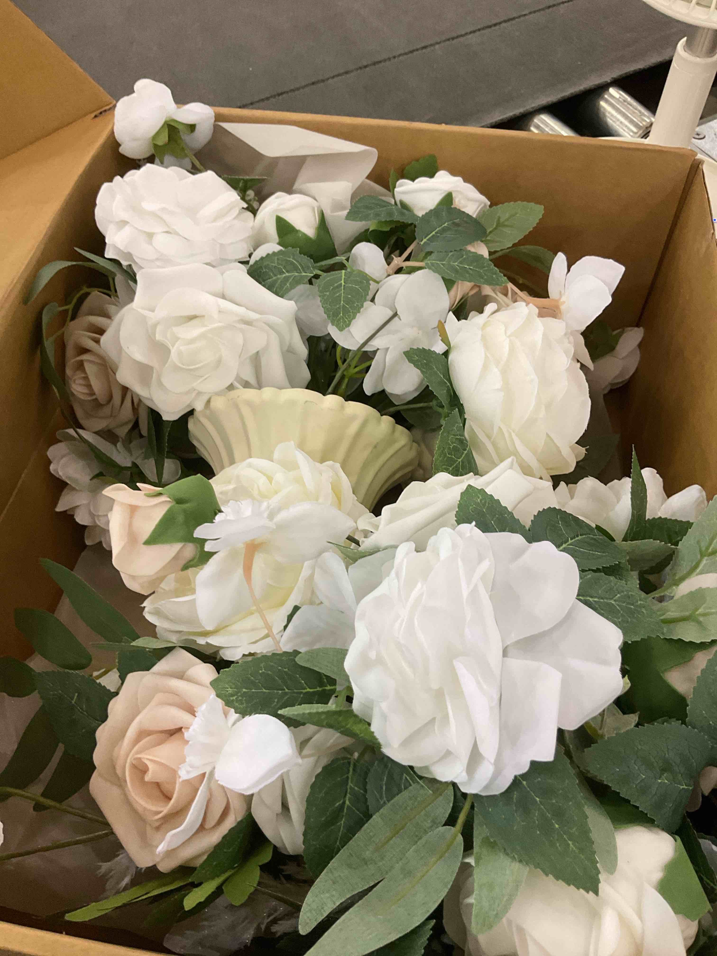 https://s3.amazonaws.com/lotting-images-prod/BargainHunt/EXS01436094_1719337006799.jpeg