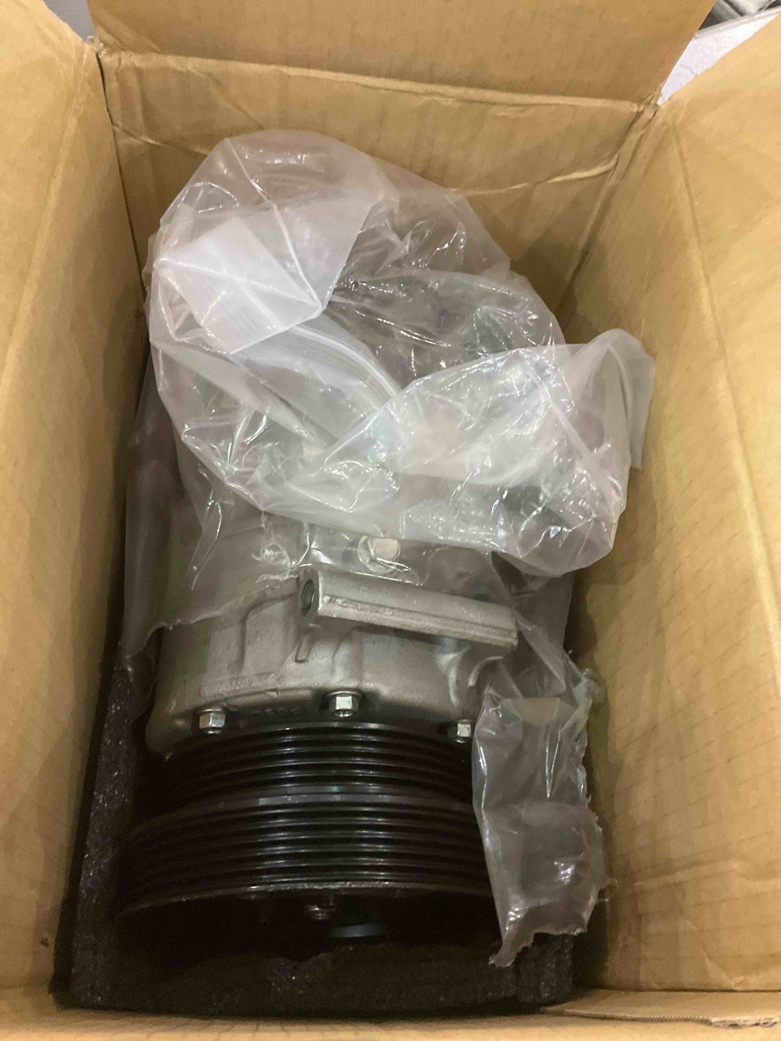 https://s3.amazonaws.com/lotting-images-prod/BargainHunt/EXS01436145_1719495330835.jpeg