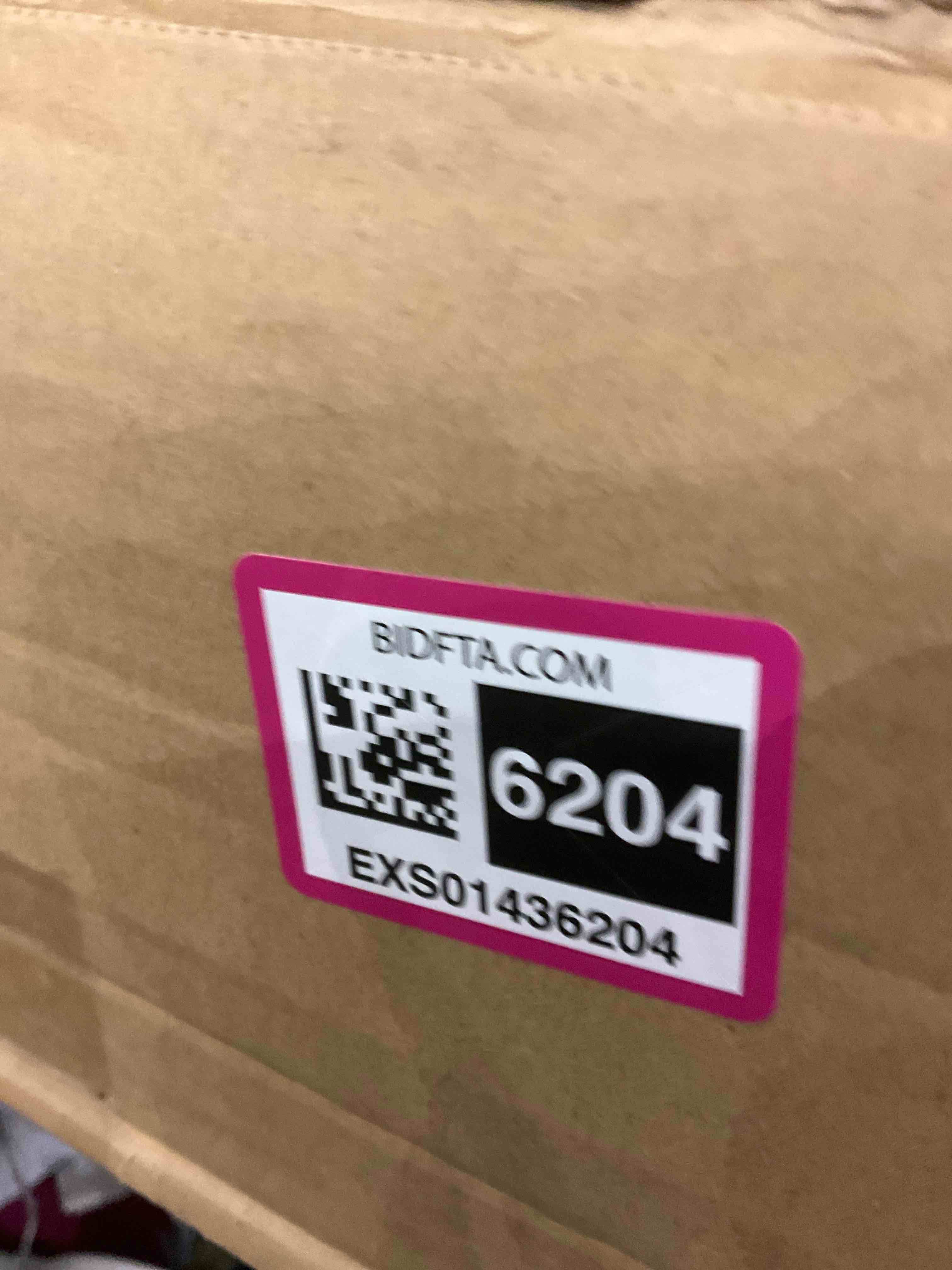 https://s3.amazonaws.com/lotting-images-prod/BargainHunt/EXS01436204_1719574569988.jpeg