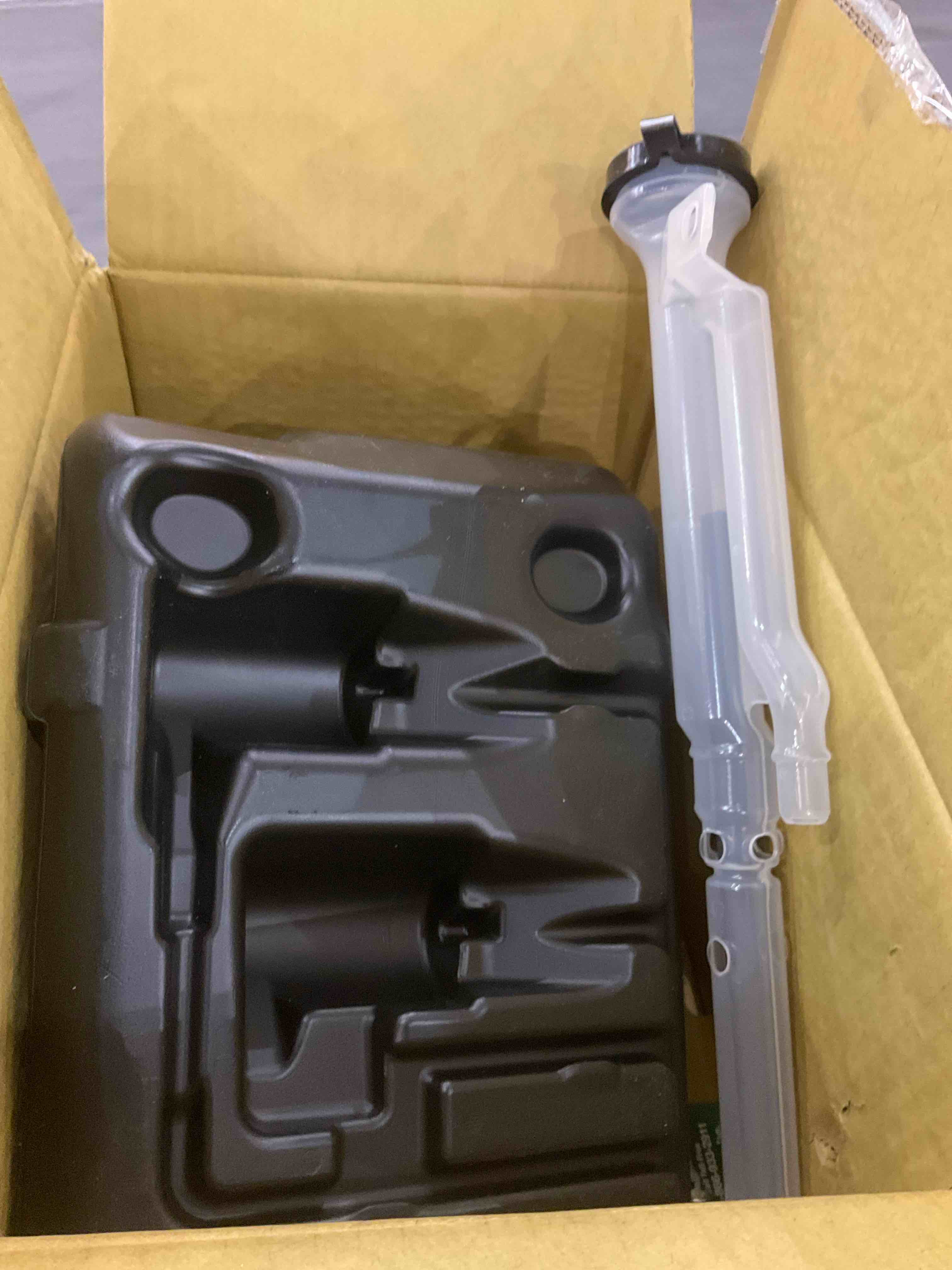 https://s3.amazonaws.com/lotting-images-prod/BargainHunt/EXS01436207_1719575241443.jpeg