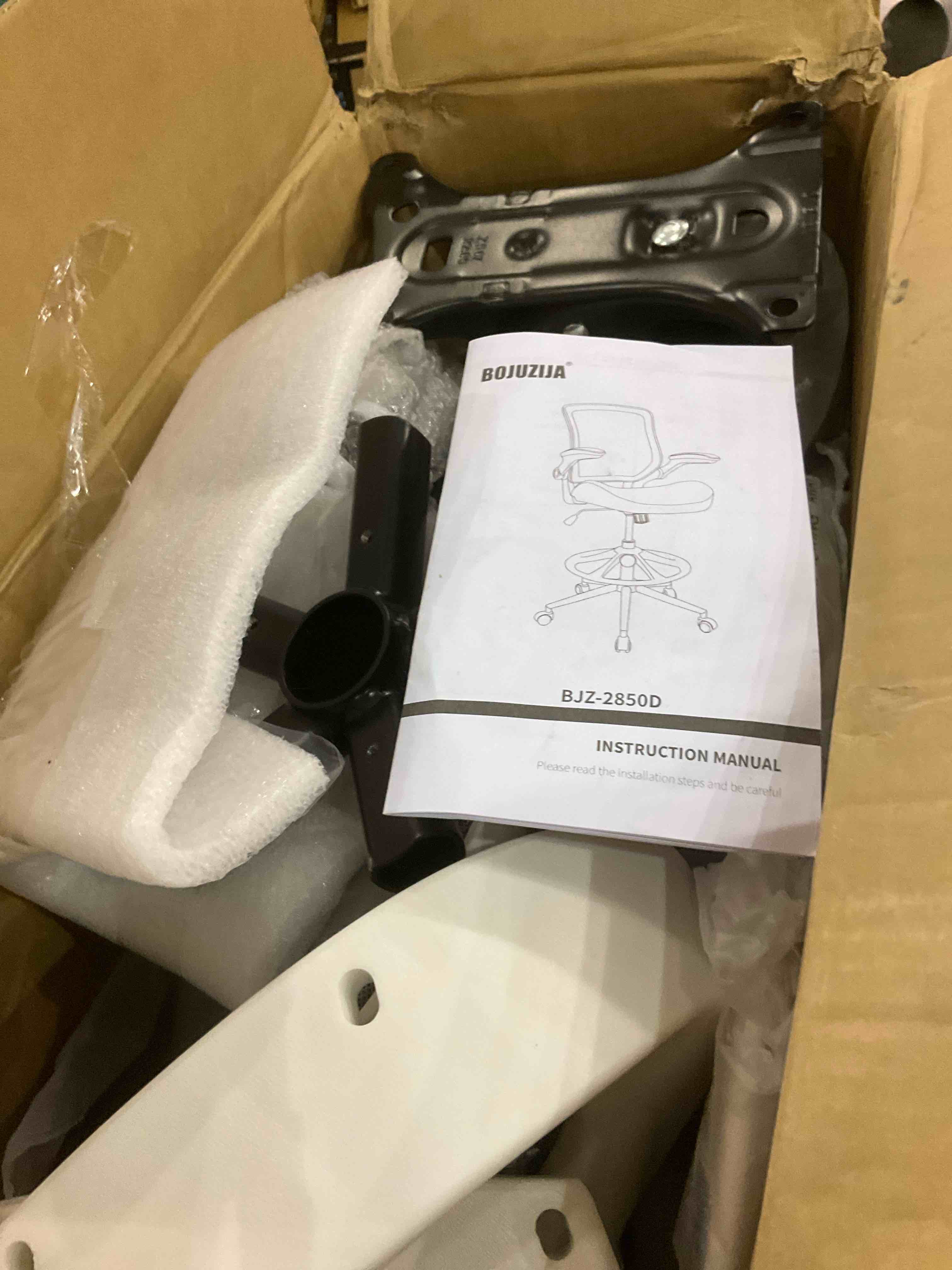 https://s3.amazonaws.com/lotting-images-prod/BargainHunt/EXS01436210_1719576132735.jpeg