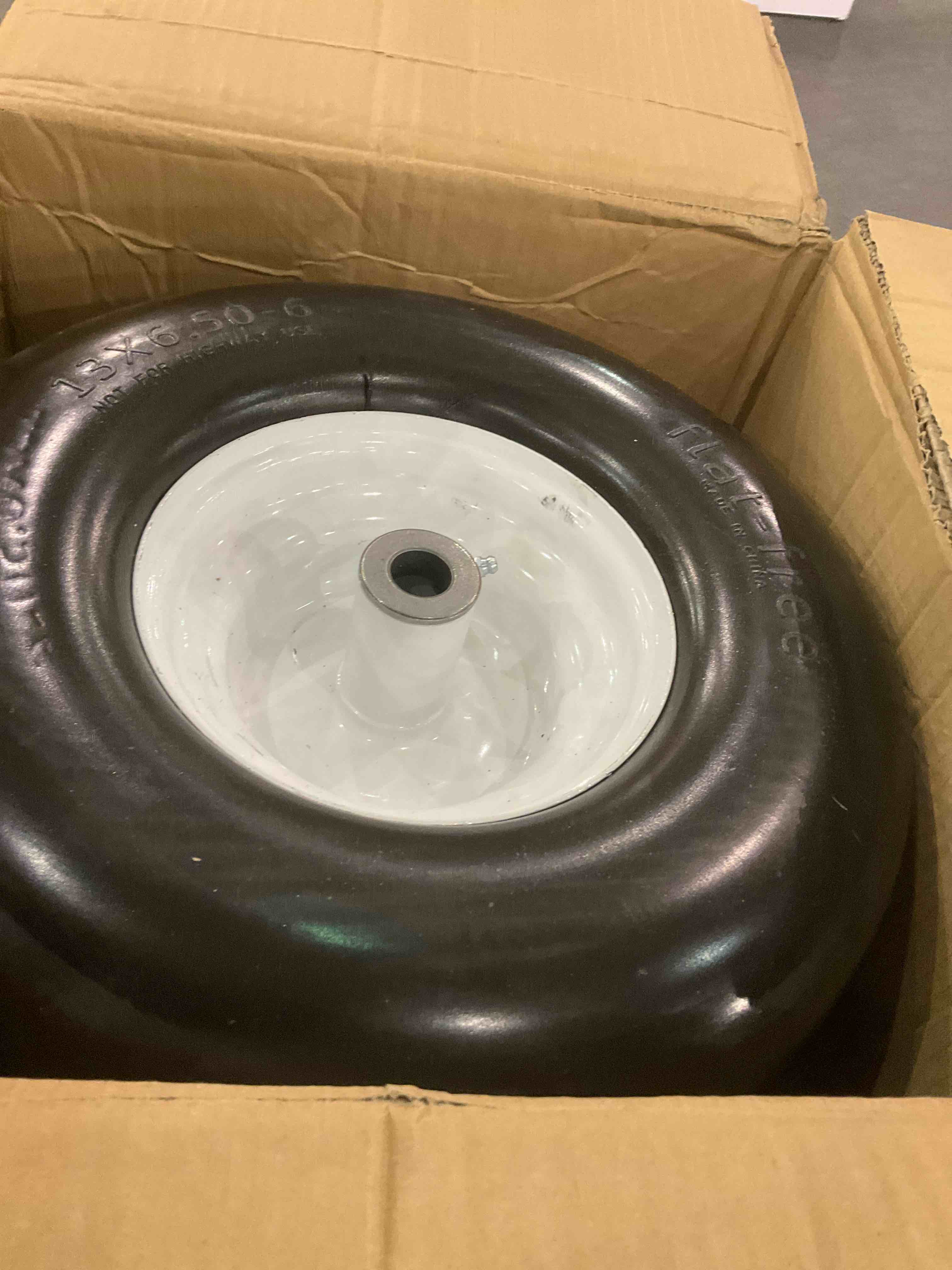 https://s3.amazonaws.com/lotting-images-prod/BargainHunt/EXS01436211_1719576320190.jpeg