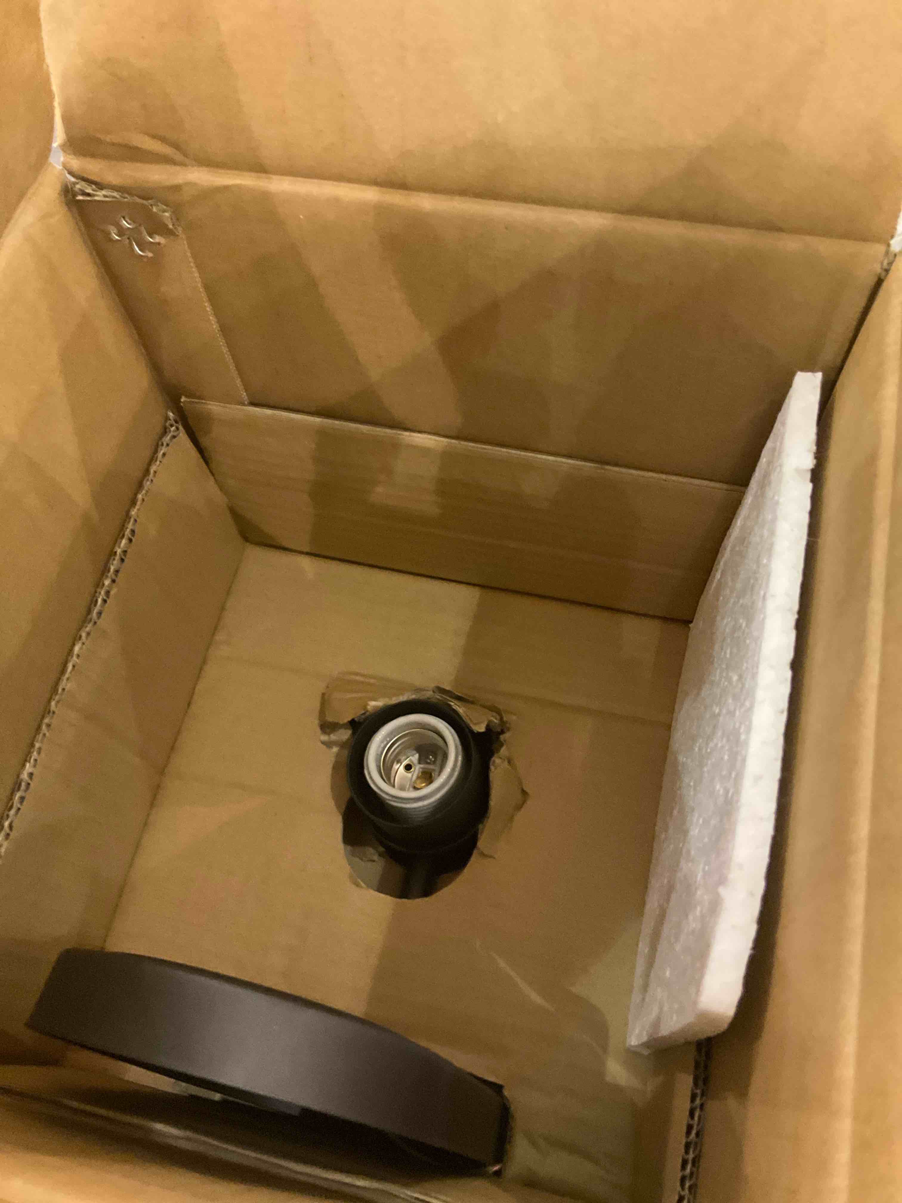 https://s3.amazonaws.com/lotting-images-prod/BargainHunt/EXS01436227_1719581464083.jpeg