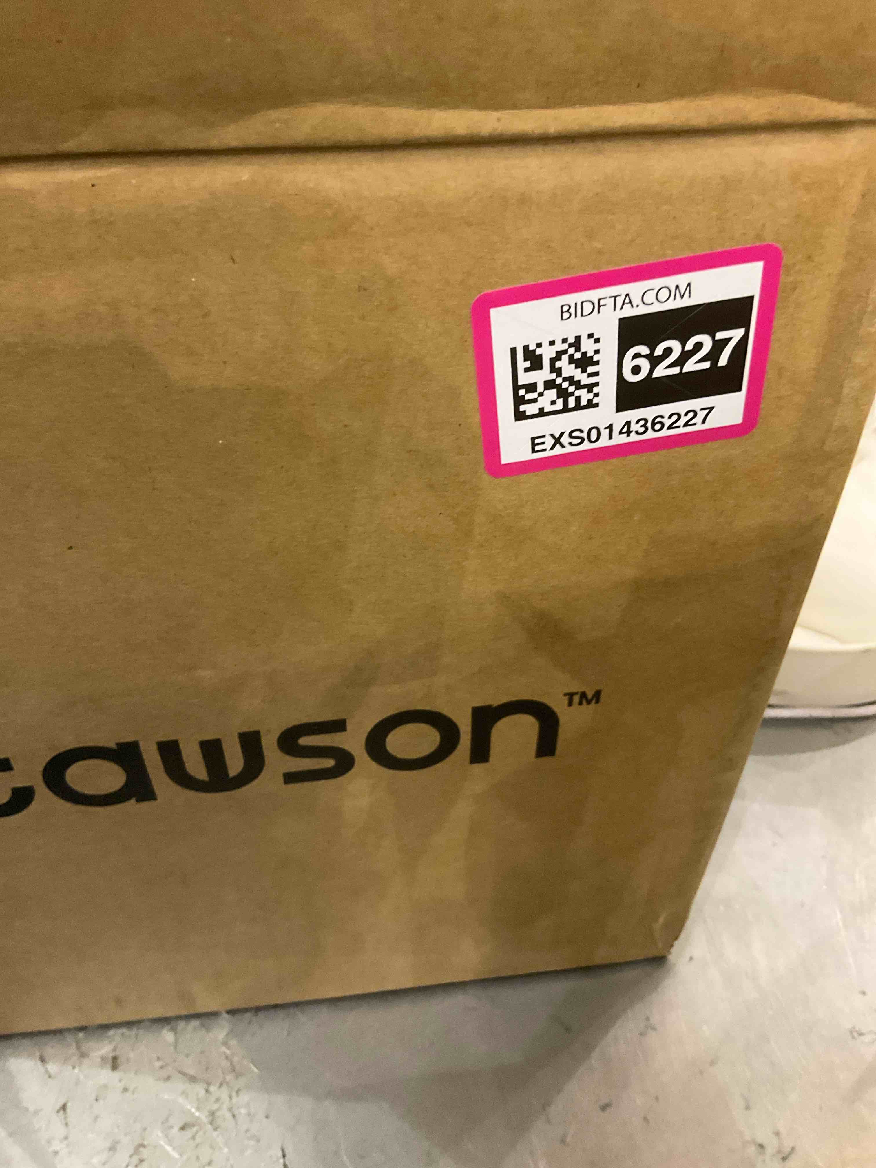 https://s3.amazonaws.com/lotting-images-prod/BargainHunt/EXS01436227_1719581469608.jpeg