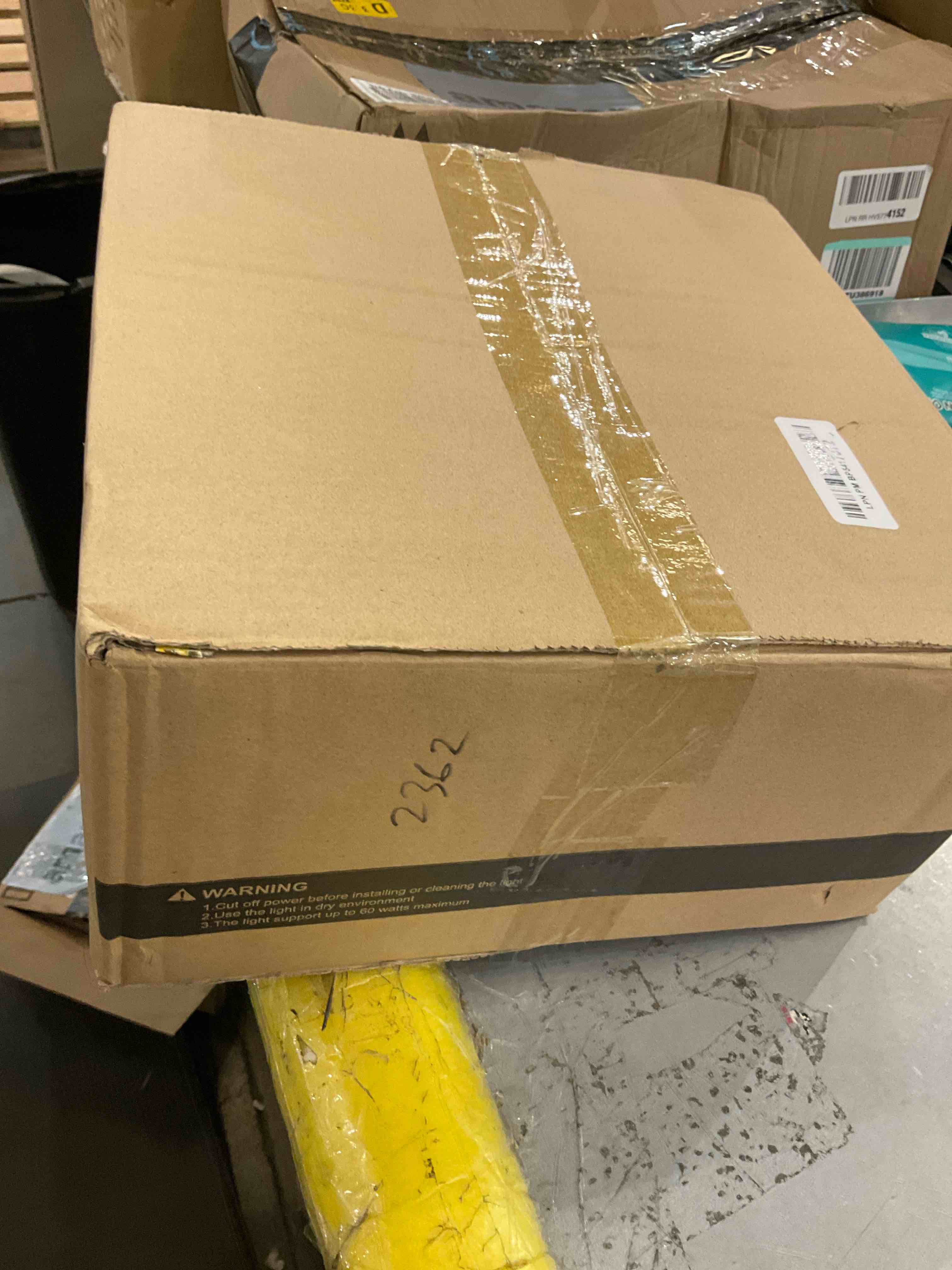 https://s3.amazonaws.com/lotting-images-prod/BargainHunt/EXS01436547_1719513559037.jpeg