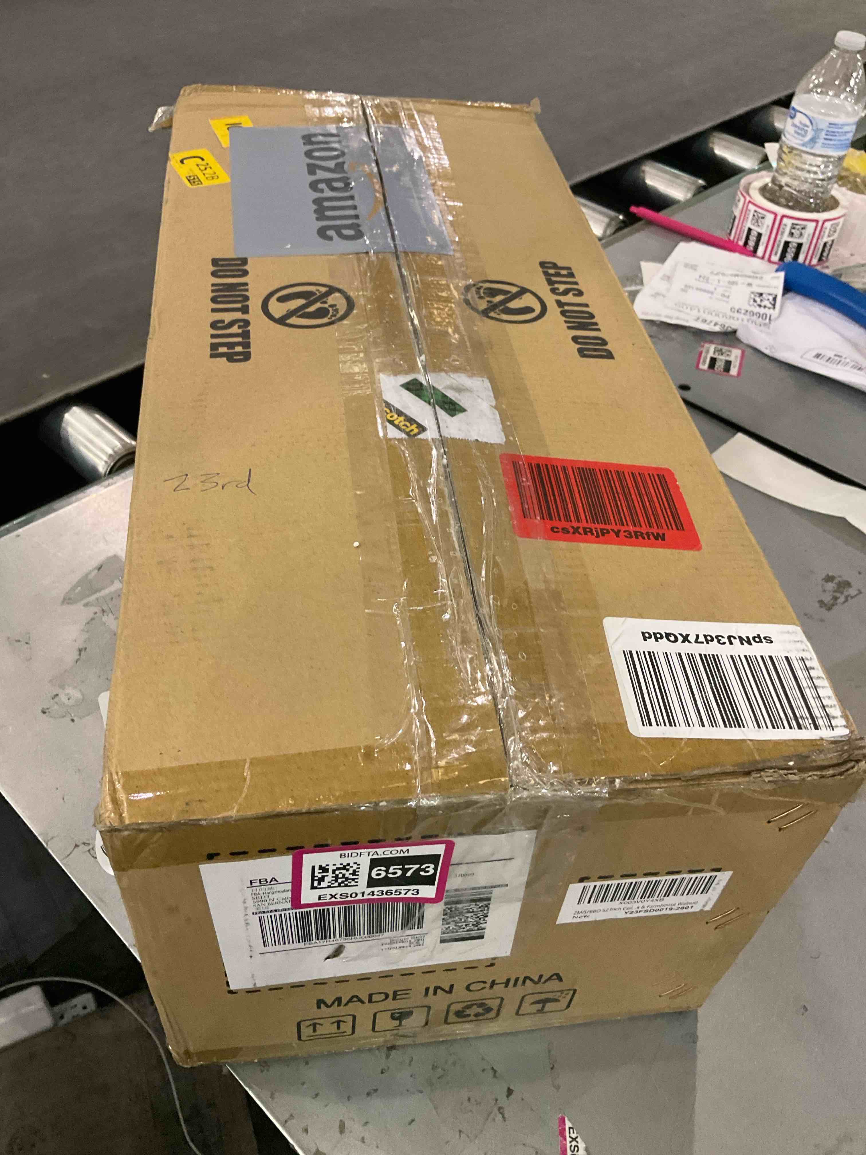 https://s3.amazonaws.com/lotting-images-prod/BargainHunt/EXS01436573_1719584633151.jpeg