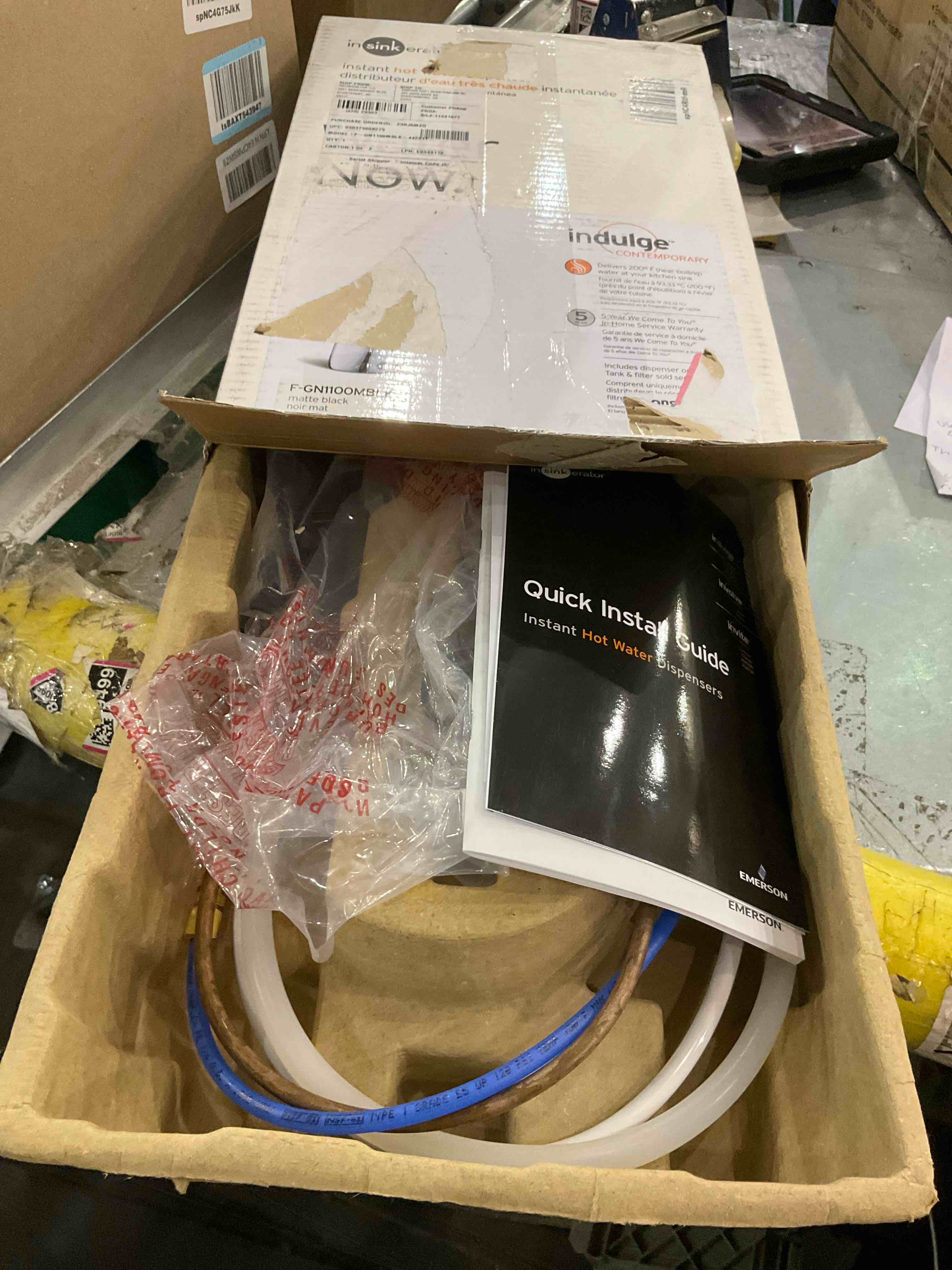 https://s3.amazonaws.com/lotting-images-prod/BargainHunt/EXS01436597_1719833142756.jpeg